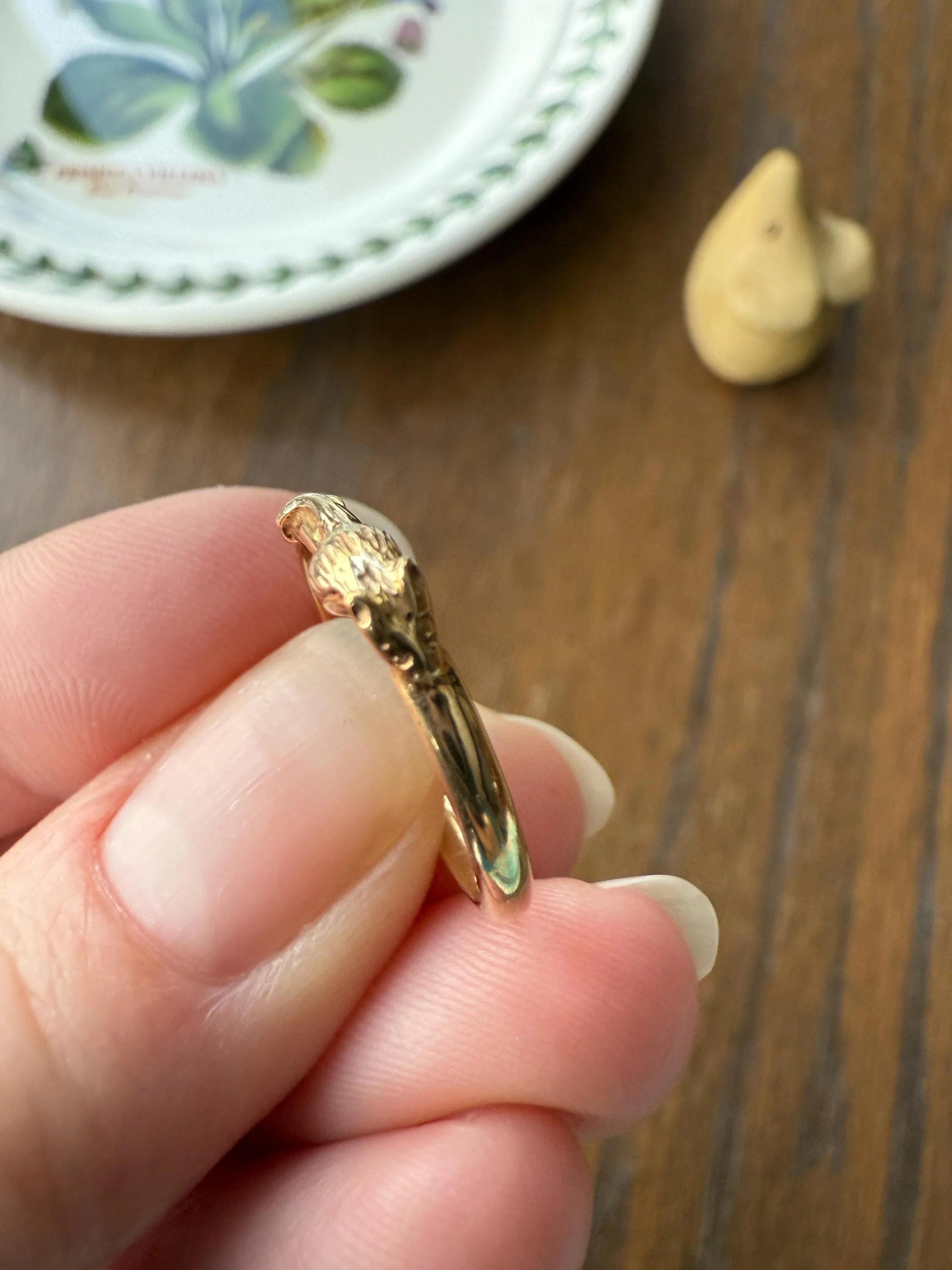 A Mouse from Mouse's House Figural 9k Gold Solid Band Stacker Ring Victorian Style Animal Jewelry Personal Collection Release : ) - Image 10
