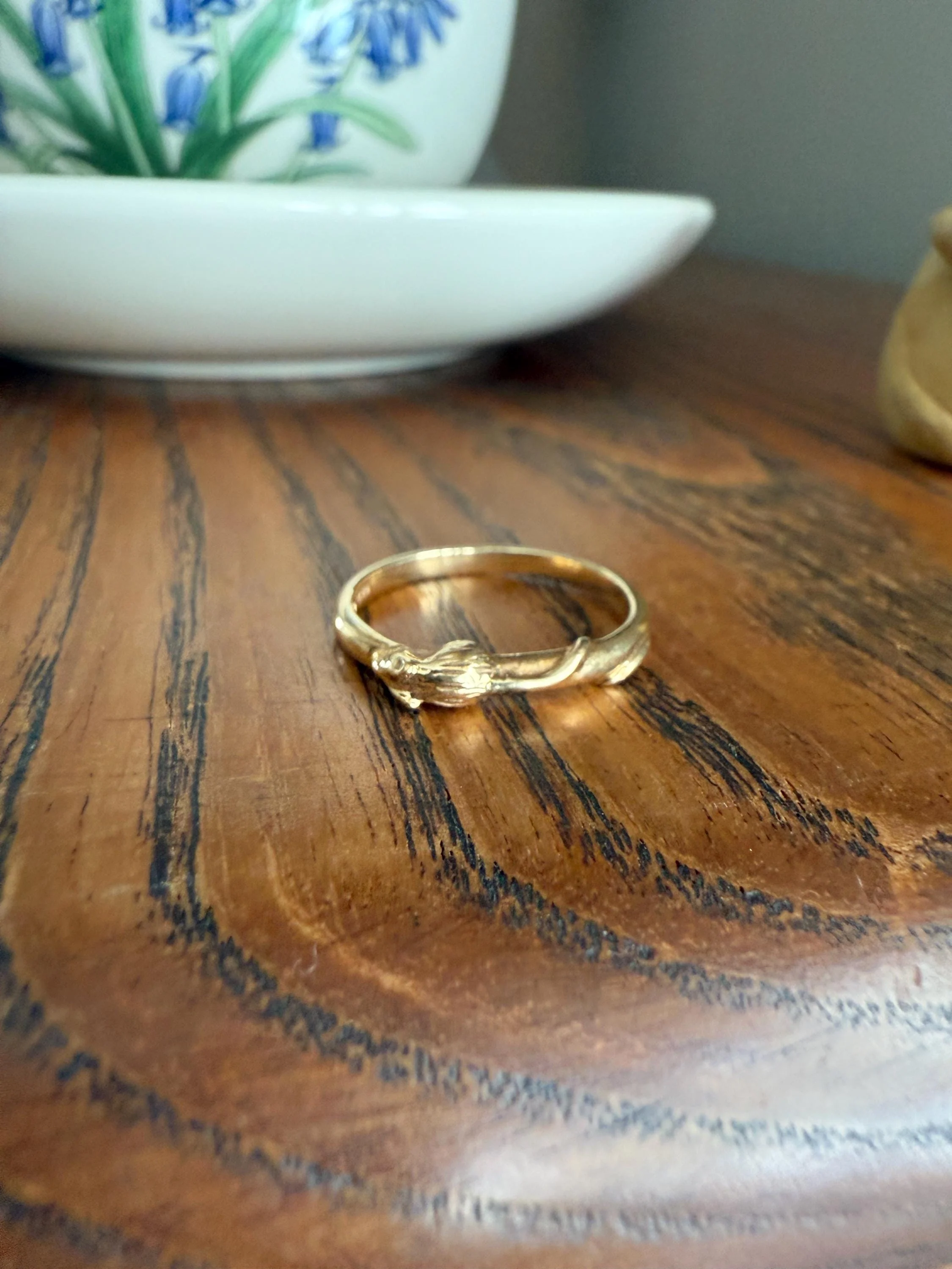 A Mouse from Mouse's House Figural 9k Gold Solid Band Stacker Ring Victorian Style Animal Jewelry Personal Collection Release : ) - Image 2