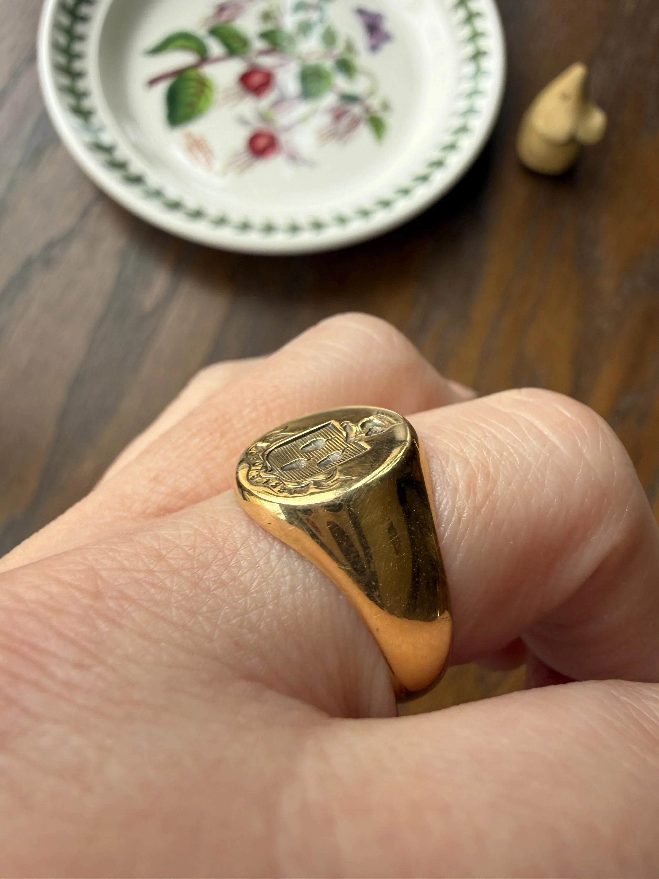ACORNS True Faith Genuine Trust 18k Gold Count CROWN French Nobility Antique Shield SIGNET Ring Heraldic Crest Chunky Coat of Arm Man Unisex - Image 8