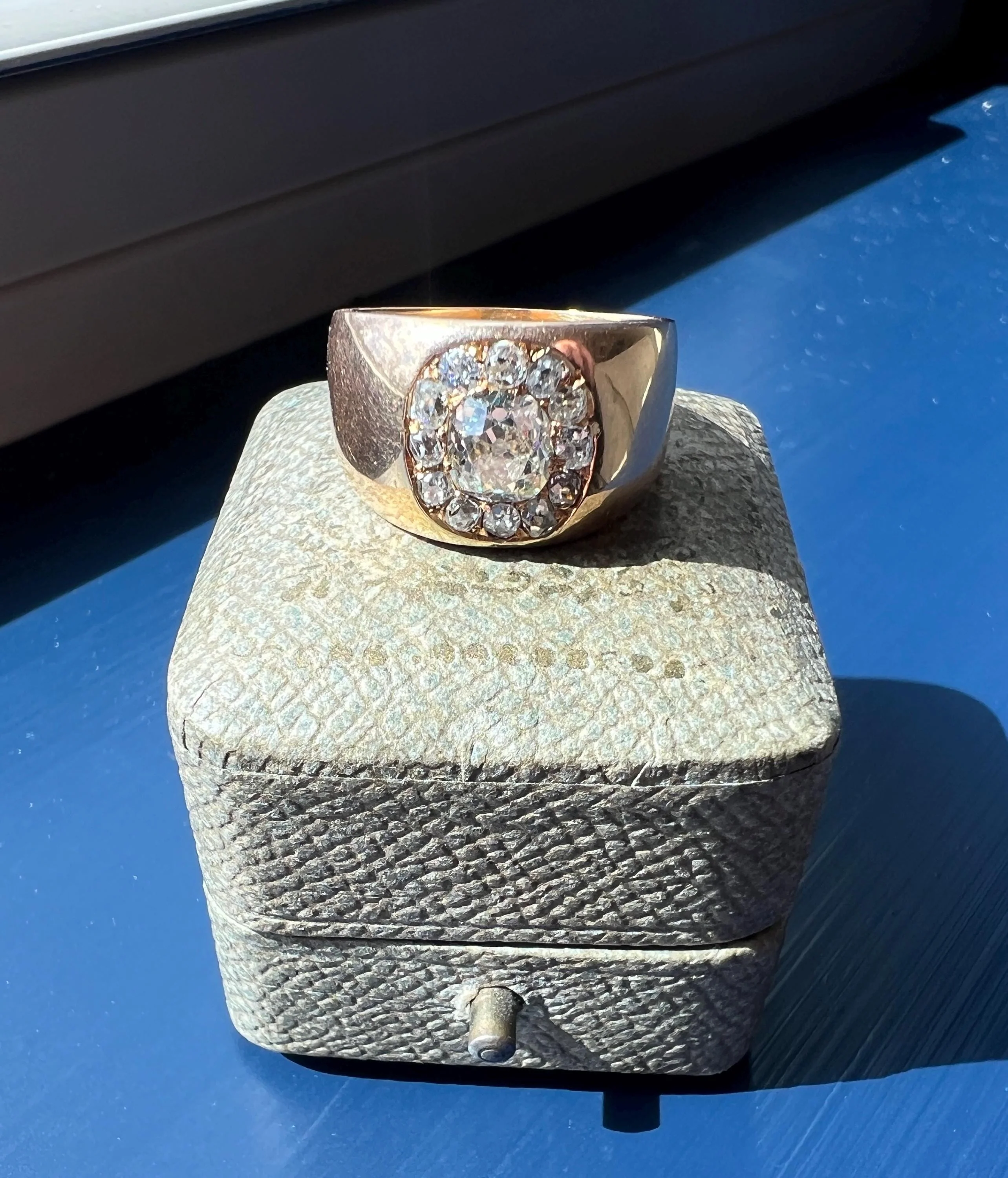 ANTIQUE 1 1/4 Carat Eye Clean Old Mine Cut DIAMONDS Chunky 18k Gold 12mm Wide Cigar Band Cluster Halo Ring French Cobblestone - Image 11