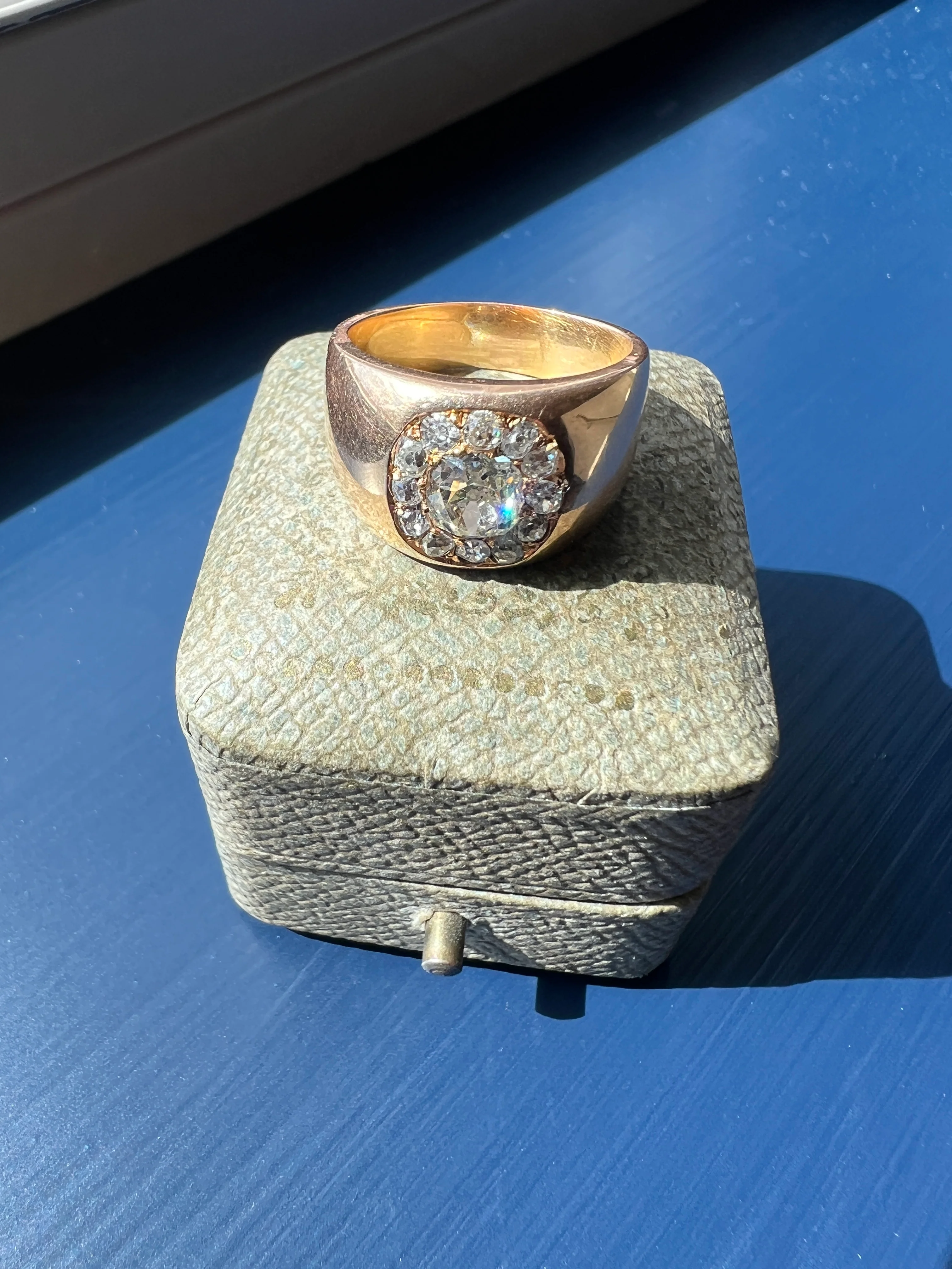 ANTIQUE 1 1/4 Carat Eye Clean Old Mine Cut DIAMONDS Chunky 18k Gold 12mm Wide Cigar Band Cluster Halo Ring French Cobblestone - Image 15