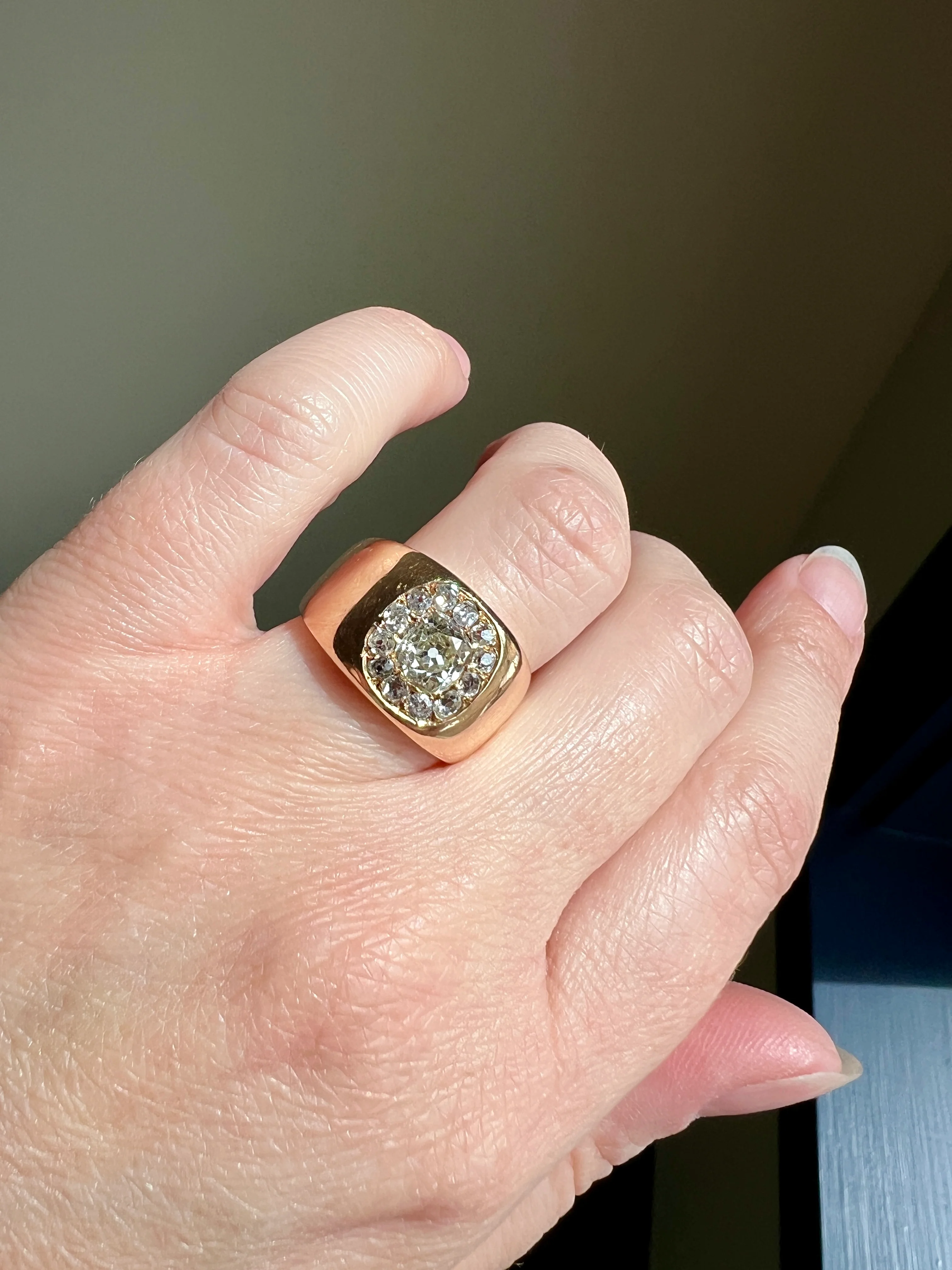 ANTIQUE 1 1/4 Carat Eye Clean Old Mine Cut DIAMONDS Chunky 18k Gold 12mm Wide Cigar Band Cluster Halo Ring French Cobblestone - Image 18