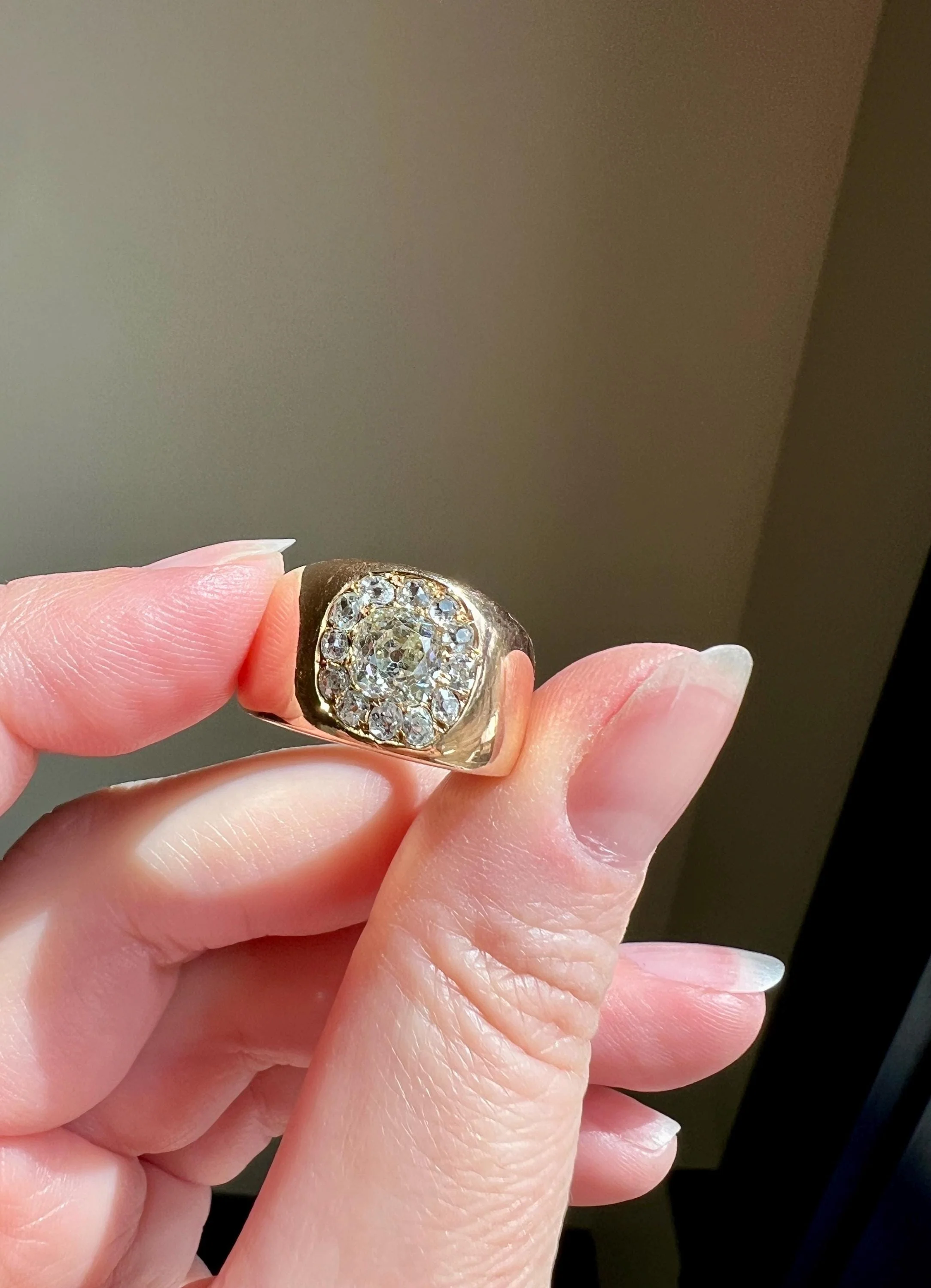 ANTIQUE 1 1/4 Carat Eye Clean Old Mine Cut DIAMONDS Chunky 18k Gold 12mm Wide Cigar Band Cluster Halo Ring French Cobblestone - Image 2