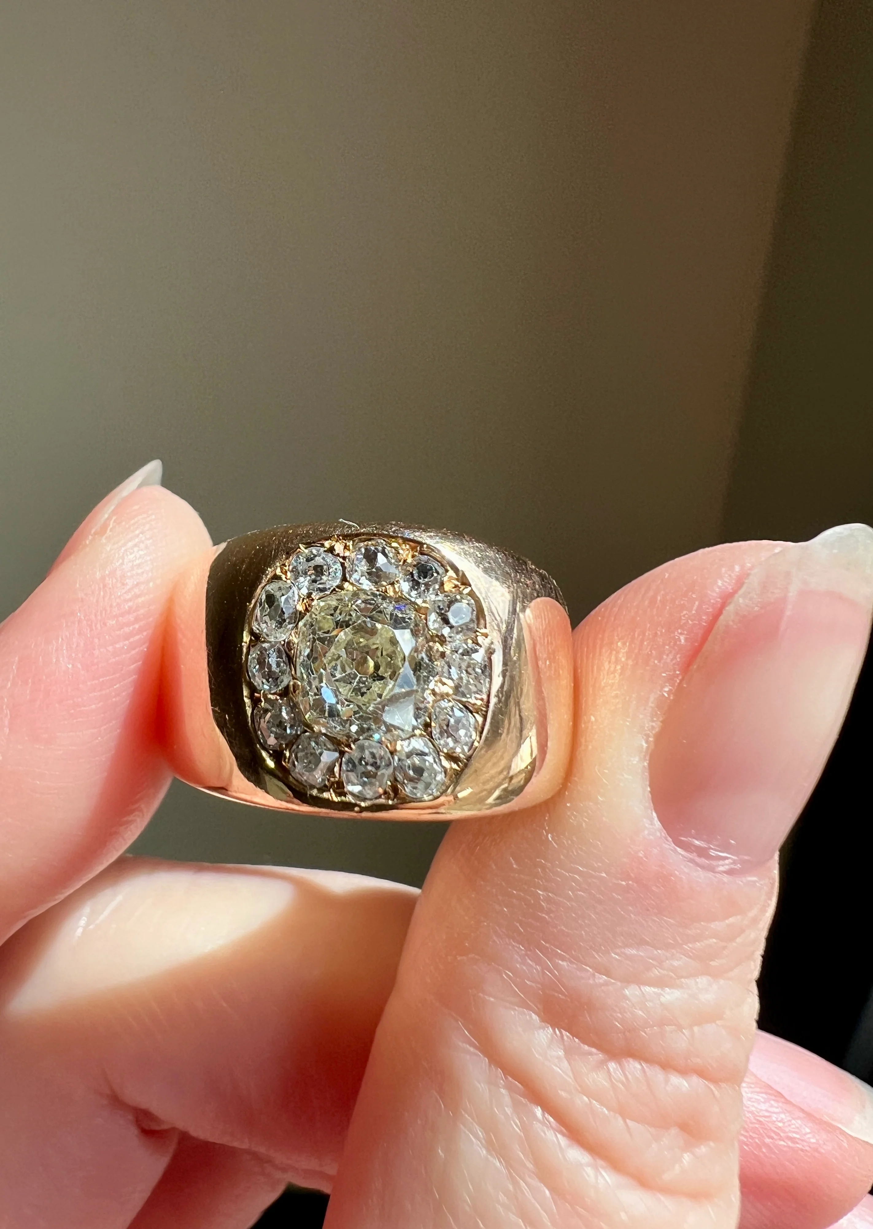 ANTIQUE 1 1/4 Carat Eye Clean Old Mine Cut DIAMONDS Chunky 18k Gold 12mm Wide Cigar Band Cluster Halo Ring French Cobblestone - Image 23
