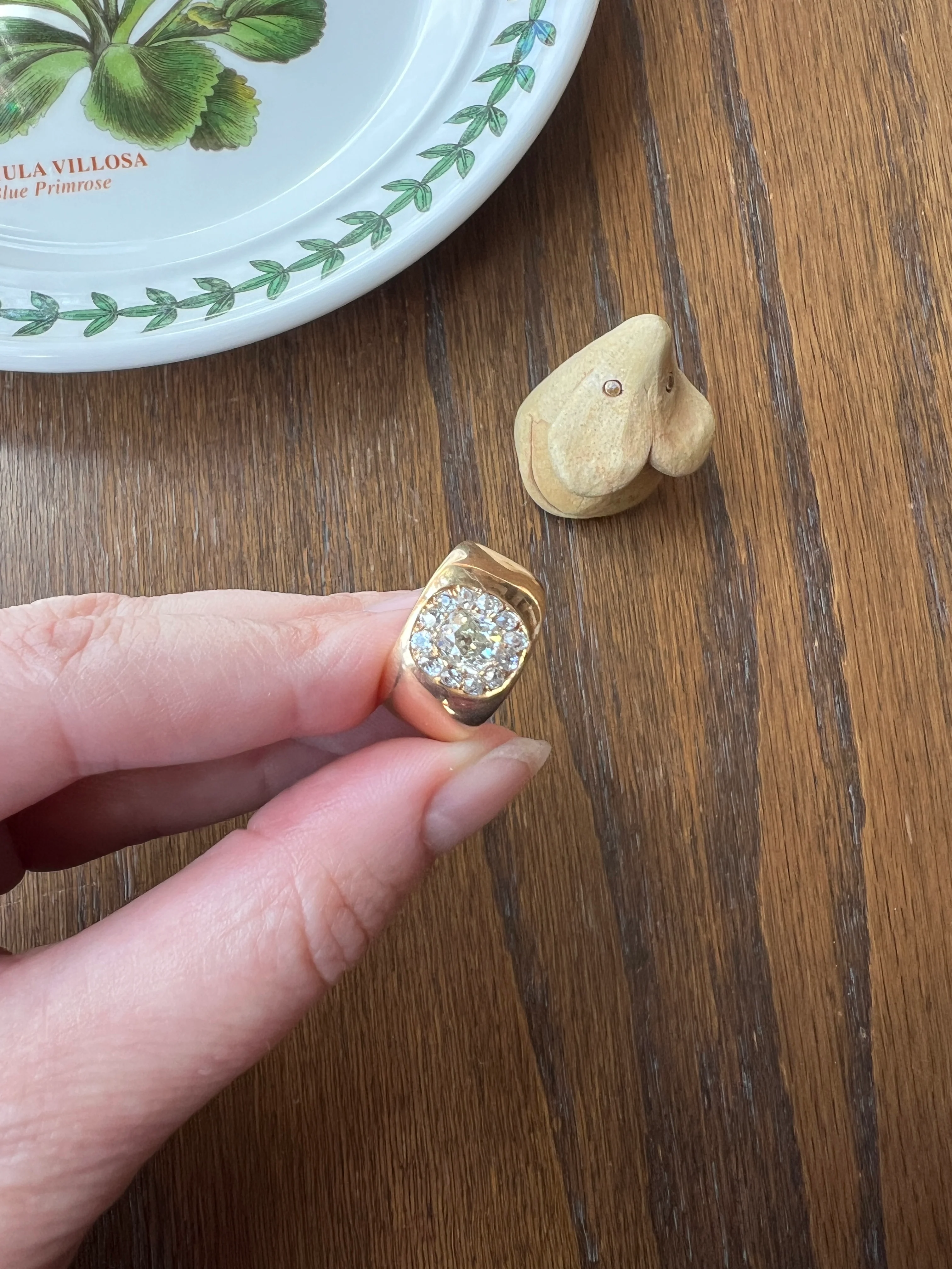 ANTIQUE 1 1/4 Carat Eye Clean Old Mine Cut DIAMONDS Chunky 18k Gold 12mm Wide Cigar Band Cluster Halo Ring French Cobblestone - Image 27