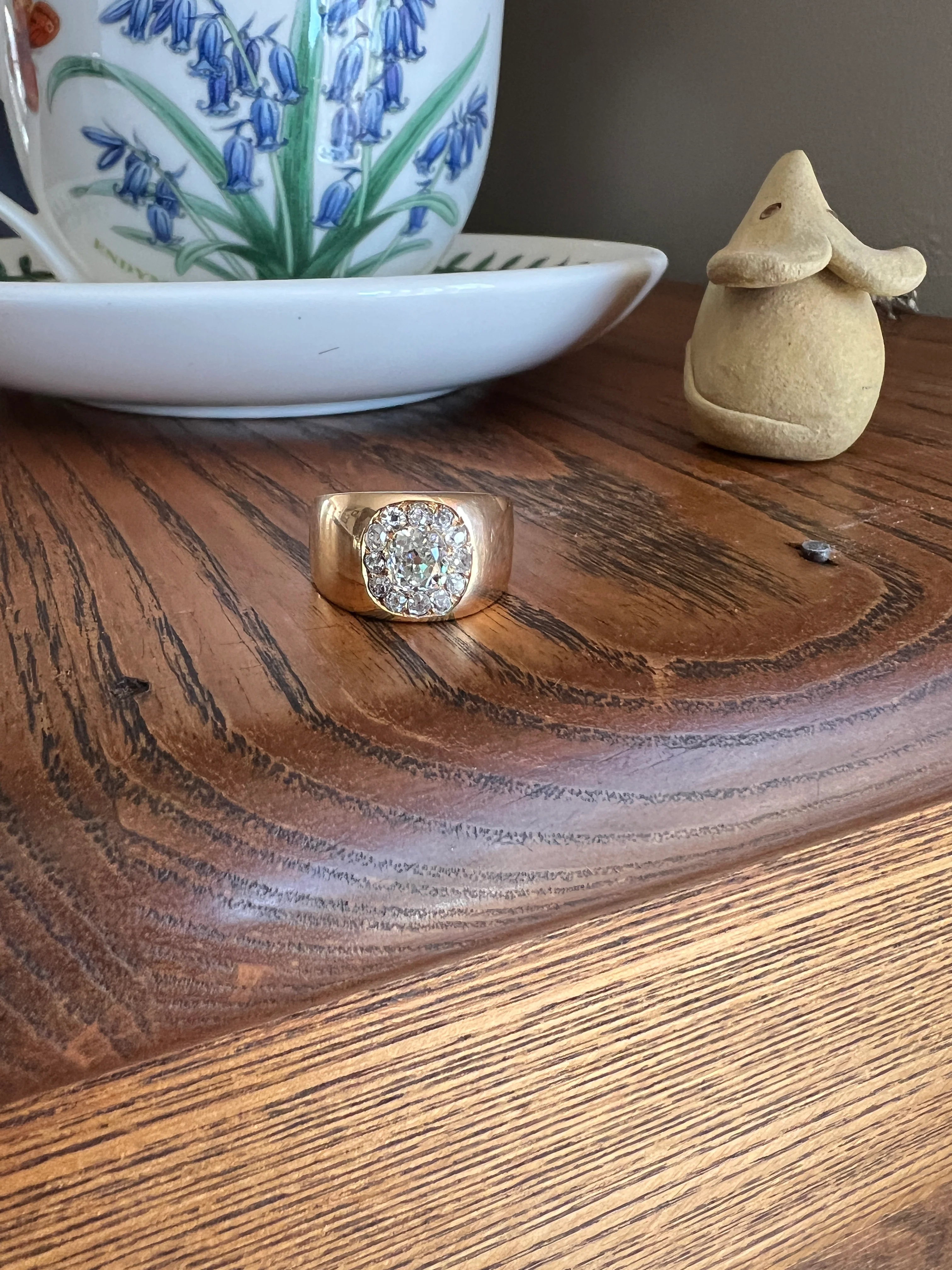 ANTIQUE 1 1/4 Carat Eye Clean Old Mine Cut DIAMONDS Chunky 18k Gold 12mm Wide Cigar Band Cluster Halo Ring French Cobblestone - Image 31
