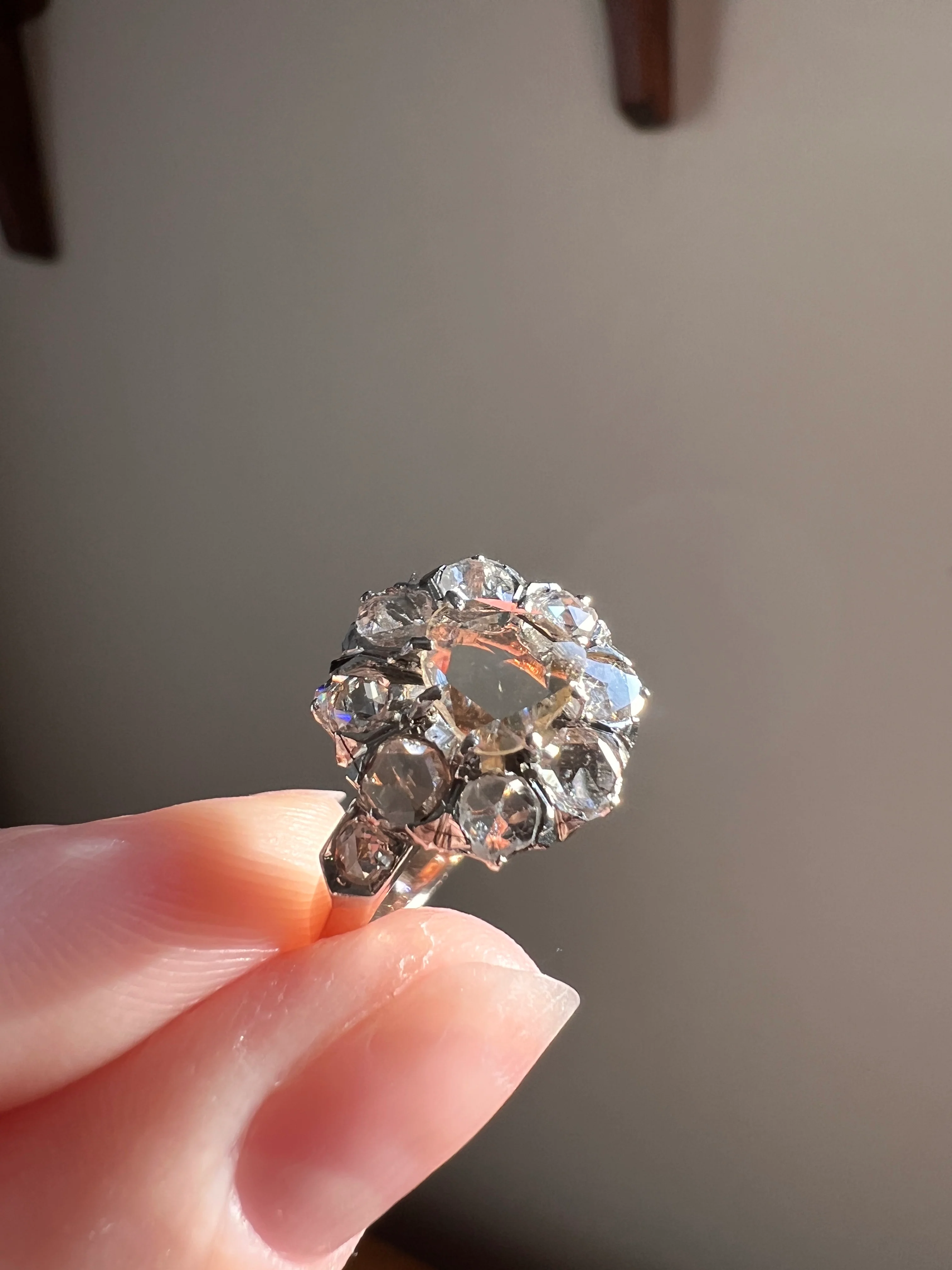 ANTIQUE 1.3 CARAT Rose Cut DIAMOND Clear Disco Daisy Cluster Ring French Victorian Era 18k Gold Platinum - Image 14