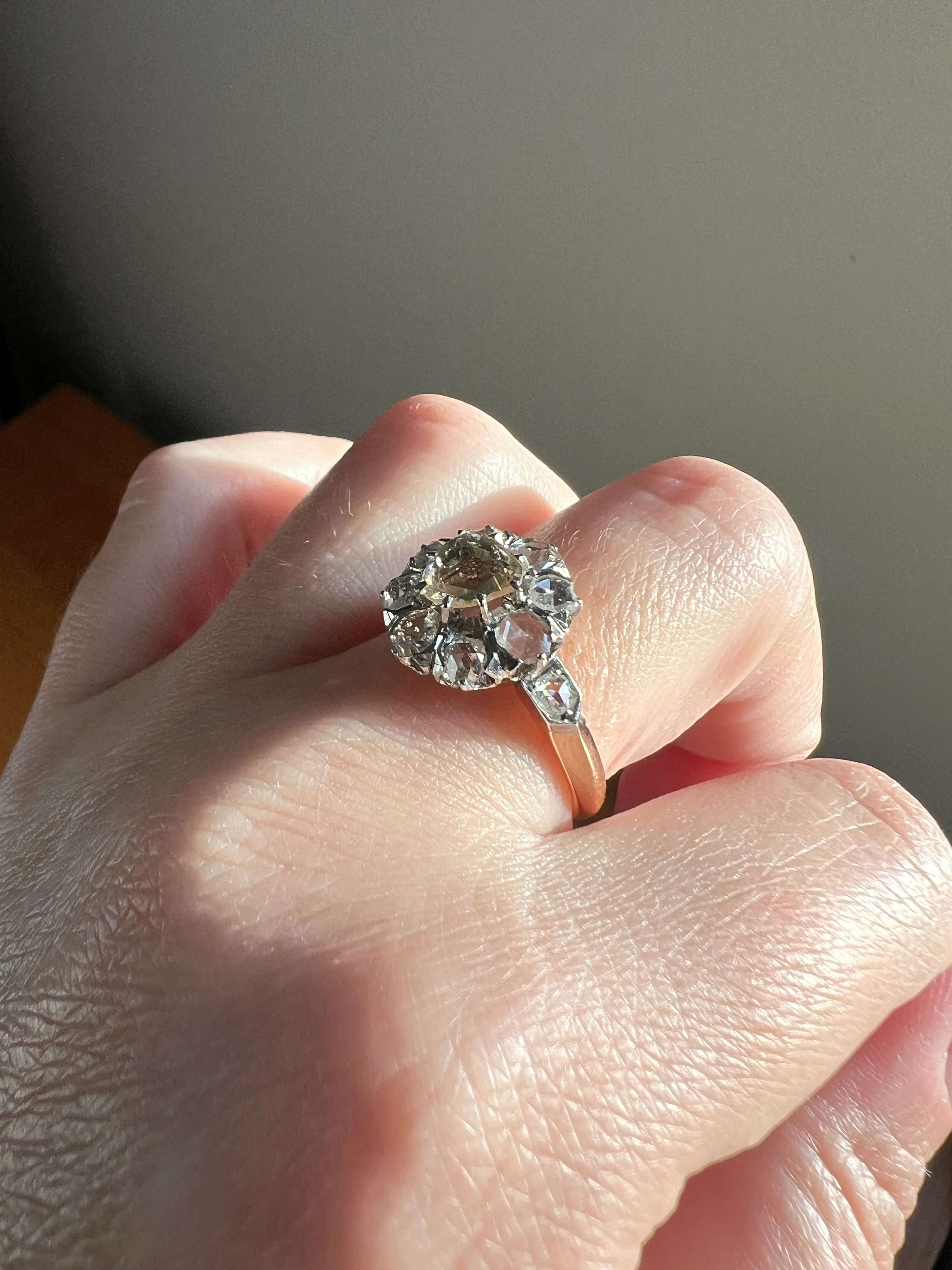 ANTIQUE 1.3 CARAT Rose Cut DIAMOND Clear Disco Daisy Cluster Ring French Victorian Era 18k Gold Platinum - Image 15