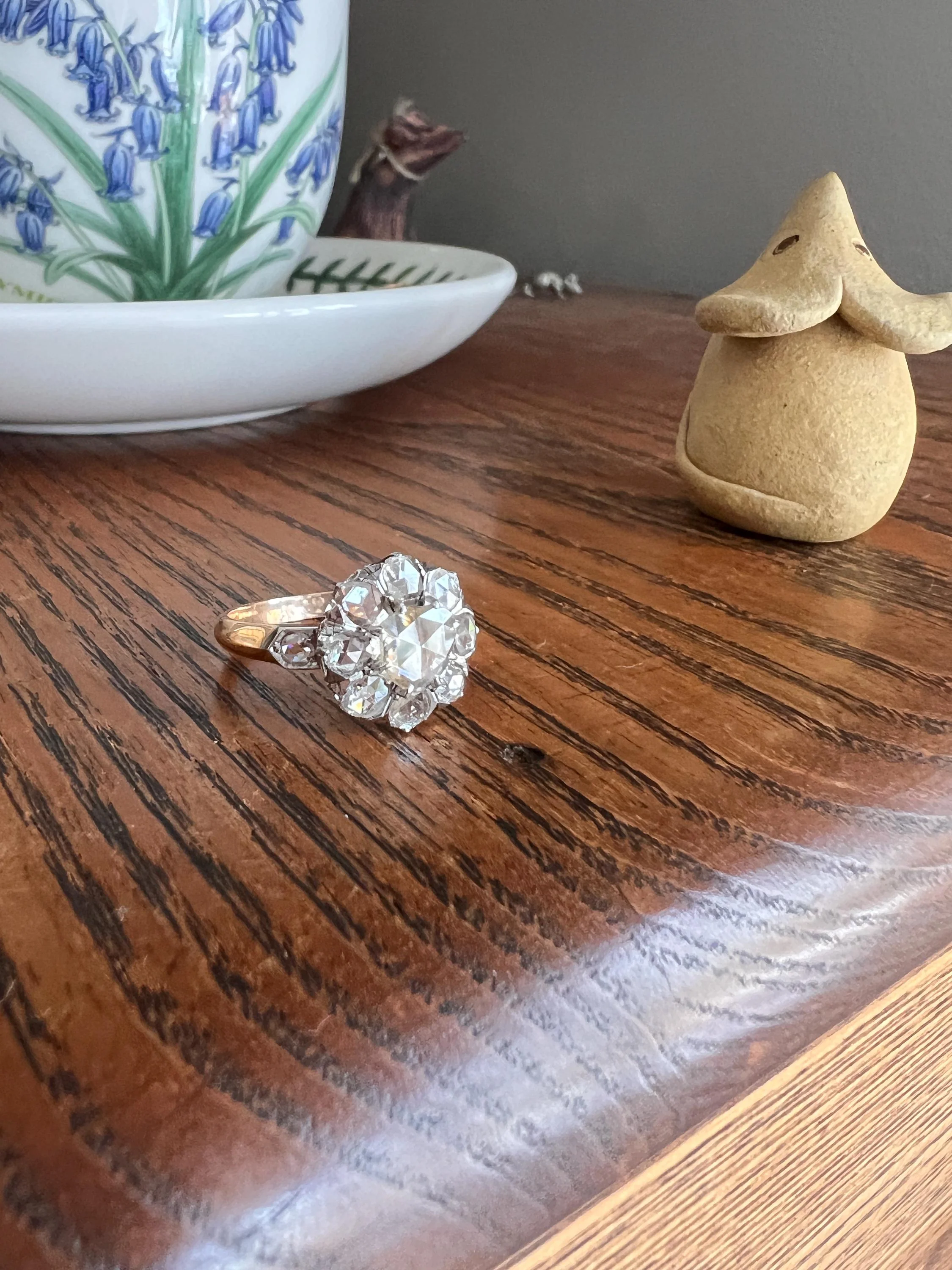 ANTIQUE 1.3 CARAT Rose Cut DIAMOND Clear Disco Daisy Cluster Ring French Victorian Era 18k Gold Platinum - Image 2