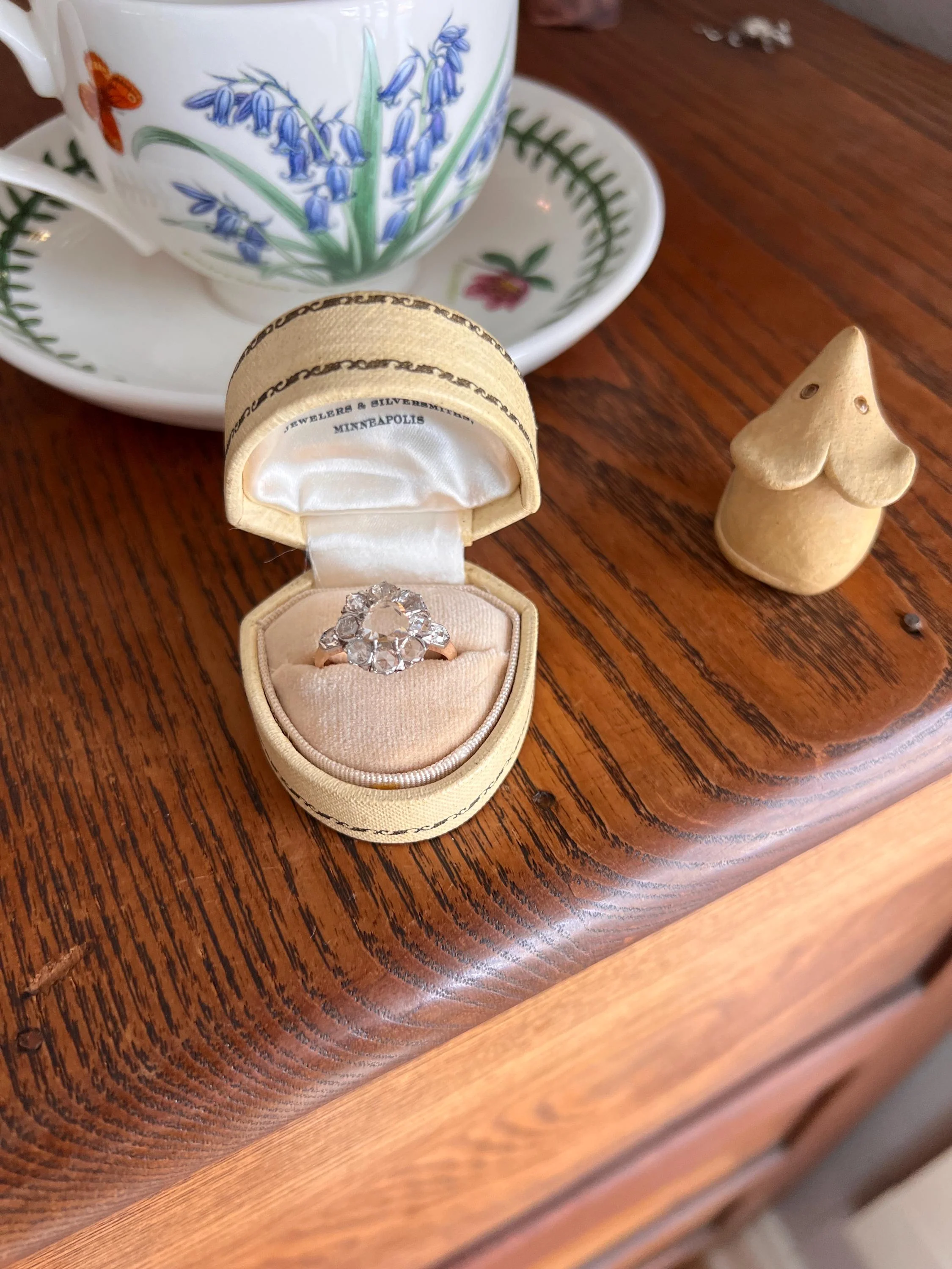 ANTIQUE 1.3 CARAT Rose Cut DIAMOND Clear Disco Daisy Cluster Ring French Victorian Era 18k Gold Platinum - Image 4