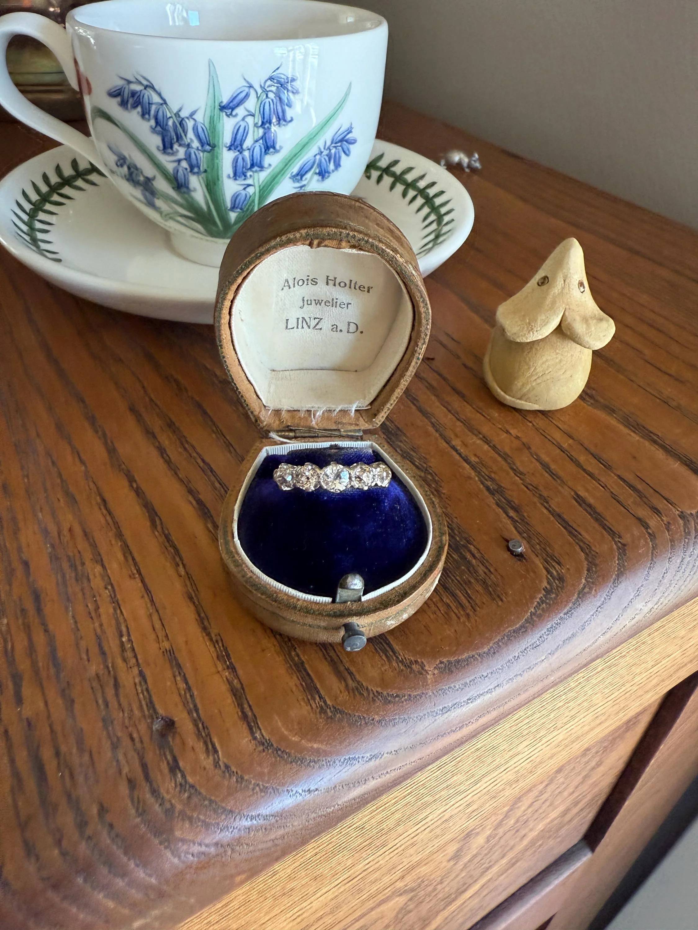 Antique 1.3 Carat Warm Old Mine Cut DIAMOND 5 Five Stone Band Ring 18k Gold Linear Art Deco Romantic Gift Stacker Wedding - Image 12