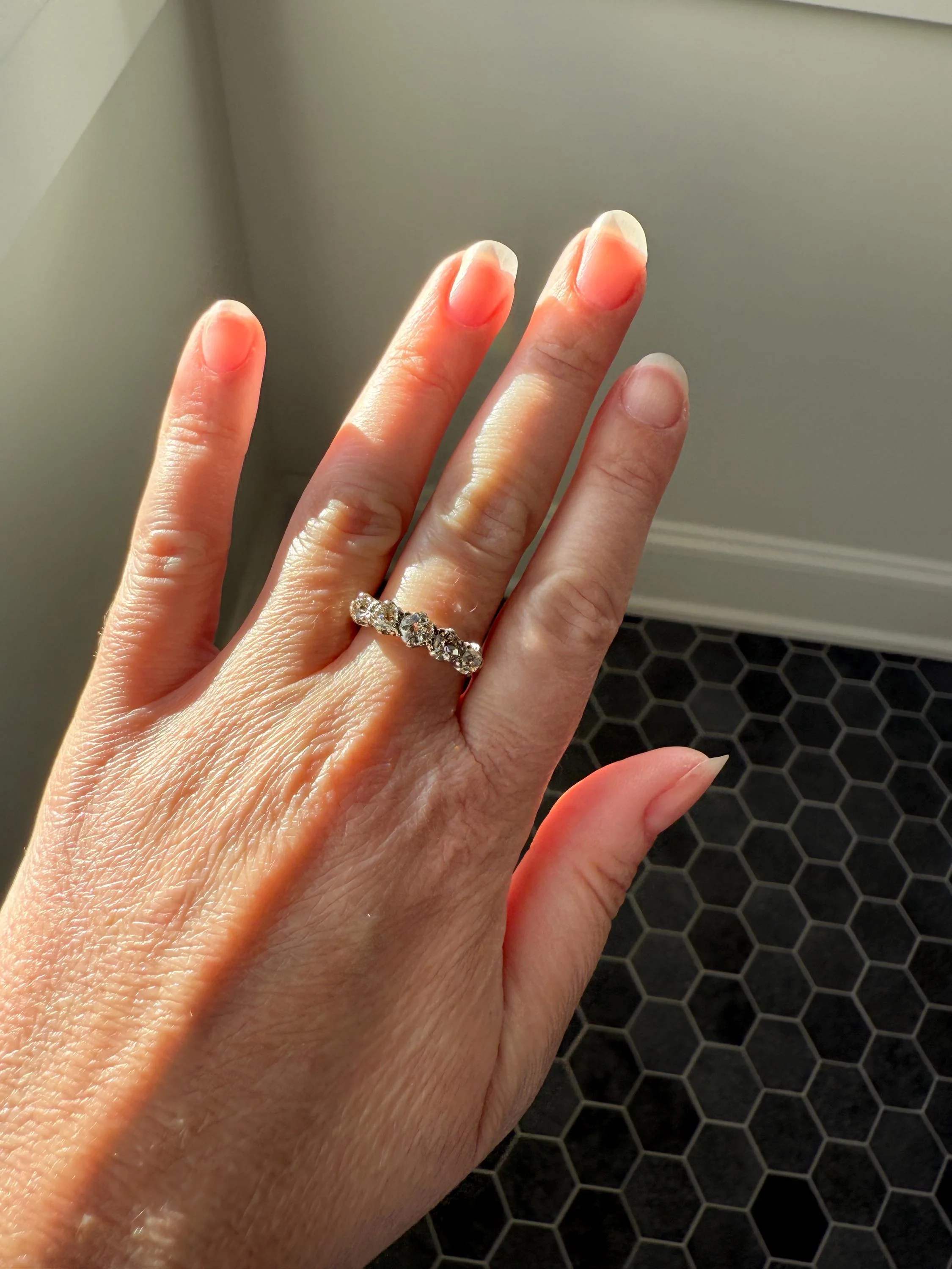 Antique 1.3 Carat Warm Old Mine Cut DIAMOND 5 Five Stone Band Ring 18k Gold Linear Art Deco Romantic Gift Stacker Wedding - Image 5