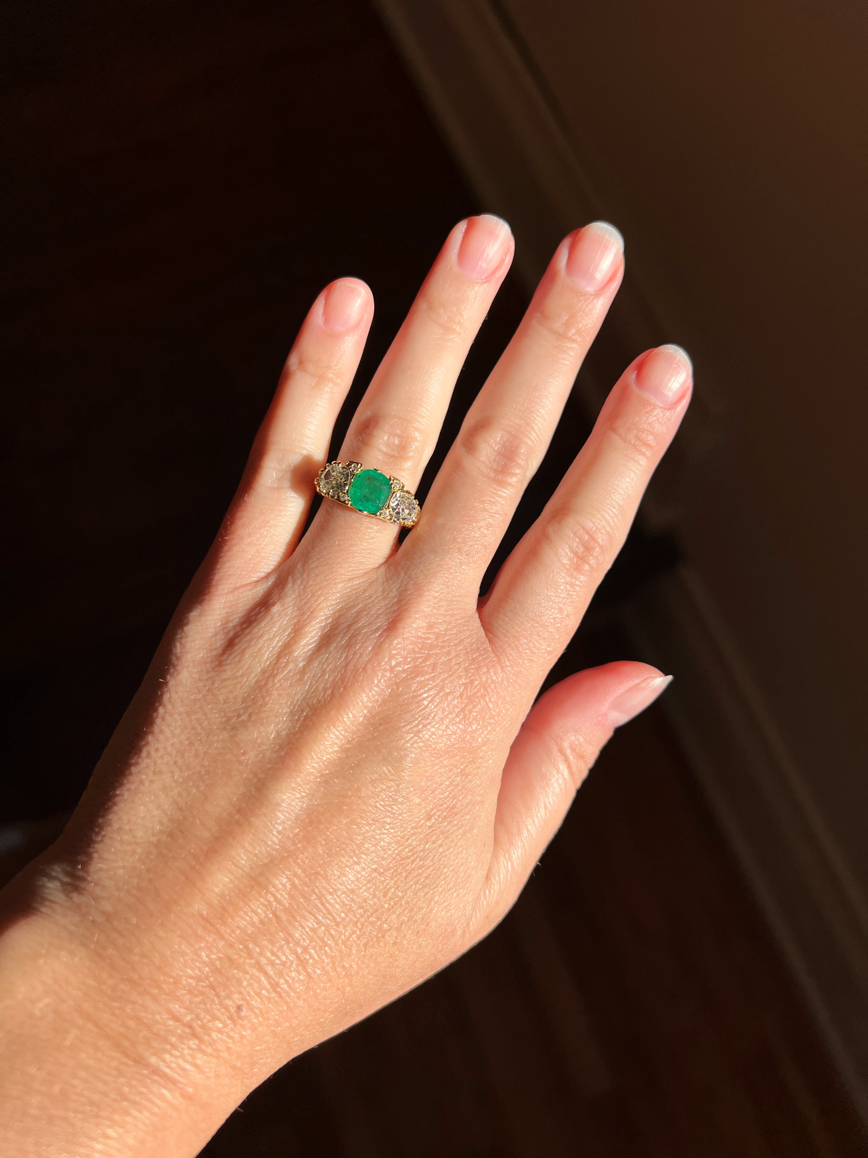 Antique 1.5 Carat Natural EMERALD & 1.9 Carat Tdw Eye Clean Old Mine Cut DIAMOND Three Stone Ring 18k Gold - Image 17