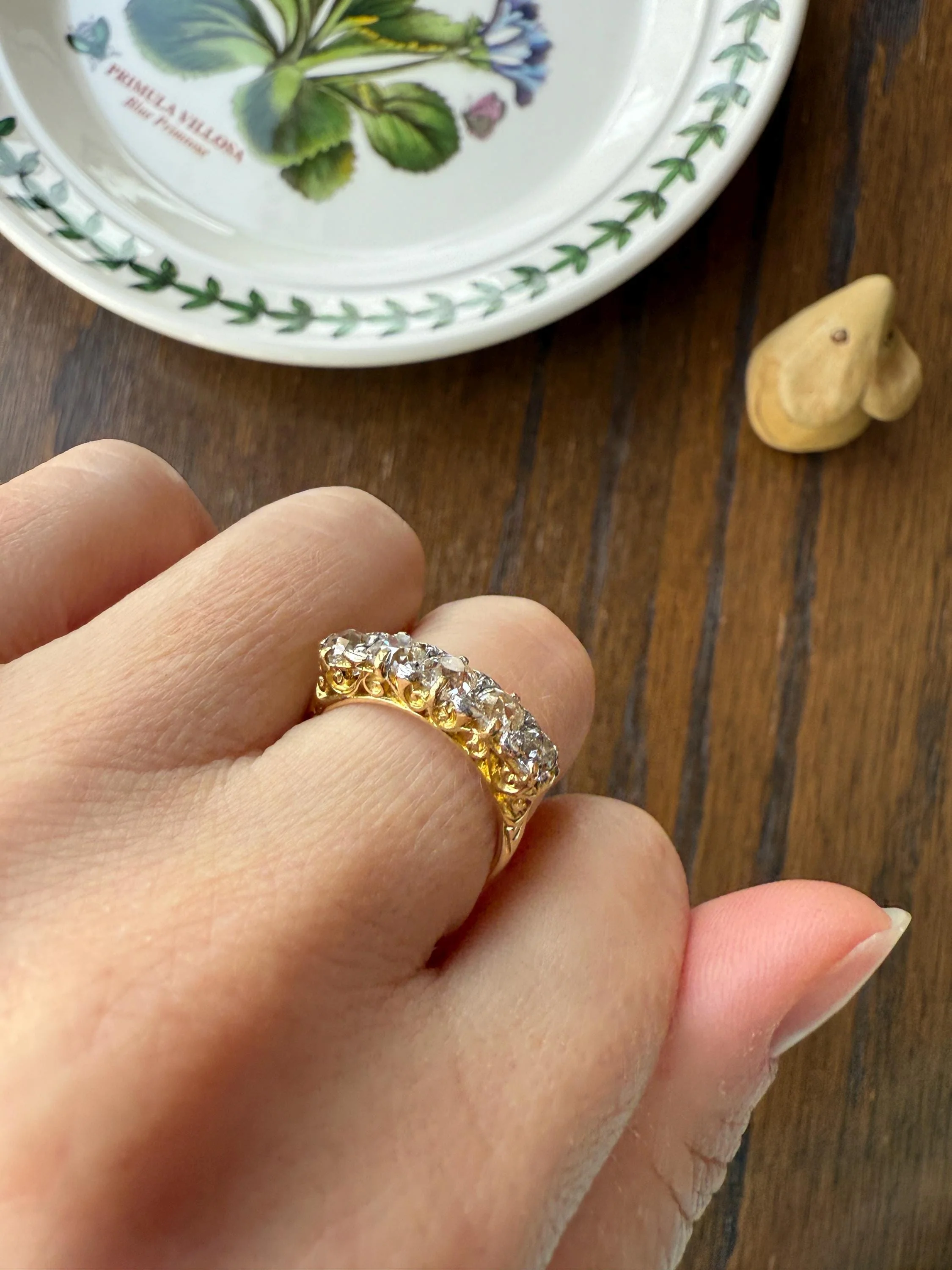 Antique 1.5 Carat Old Mine Cut DIAMOND 5 Five Stone Band Ring 18k Gold Rose Cut Spacers Gemset Prongs Scrolled Victorian Romantic Gift - Image 2