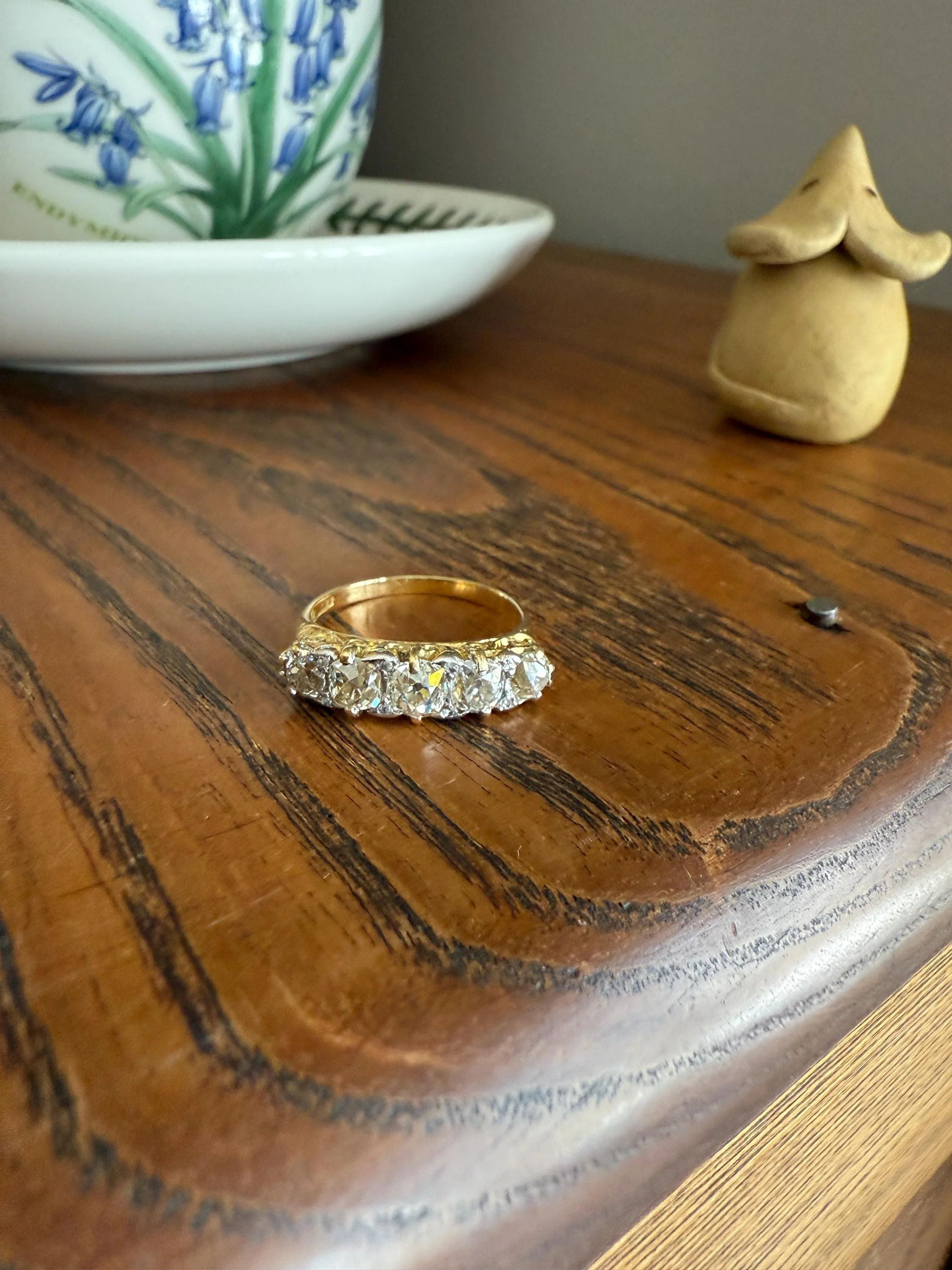 Antique 1.5 Carat Old Mine Cut DIAMOND 5 Five Stone Band Ring 18k Gold Rose Cut Spacers Gemset Prongs Scrolled Victorian Romantic Gift - Image 3