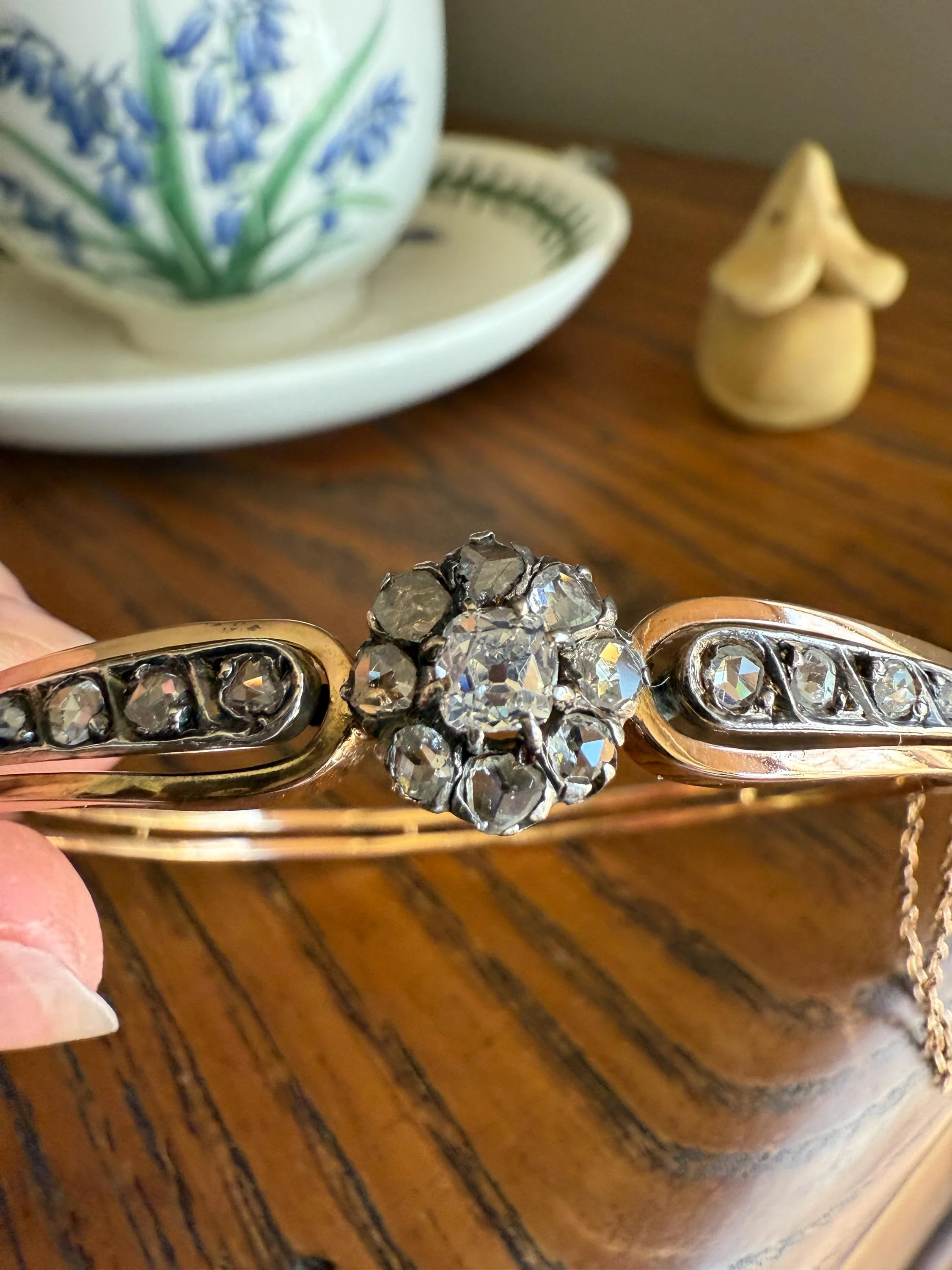 ANTIQUE 1.5Ctw Daisy CLUSTER Old Mine & Rose Cut DIAMONDS French Hinged Bangle Bracelet 18k Gold Silver Belle Epoque OmC Victorian Hallmark - Image 10