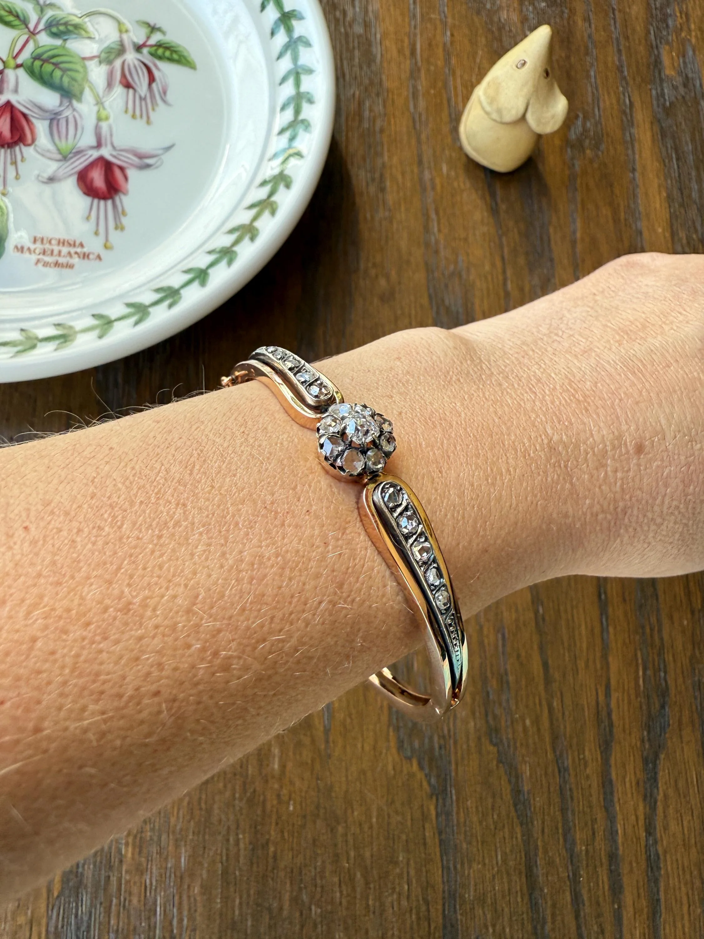 ANTIQUE 1.5Ctw Daisy CLUSTER Old Mine & Rose Cut DIAMONDS French Hinged Bangle Bracelet 18k Gold Silver Belle Epoque OmC Victorian Hallmark - Image 11