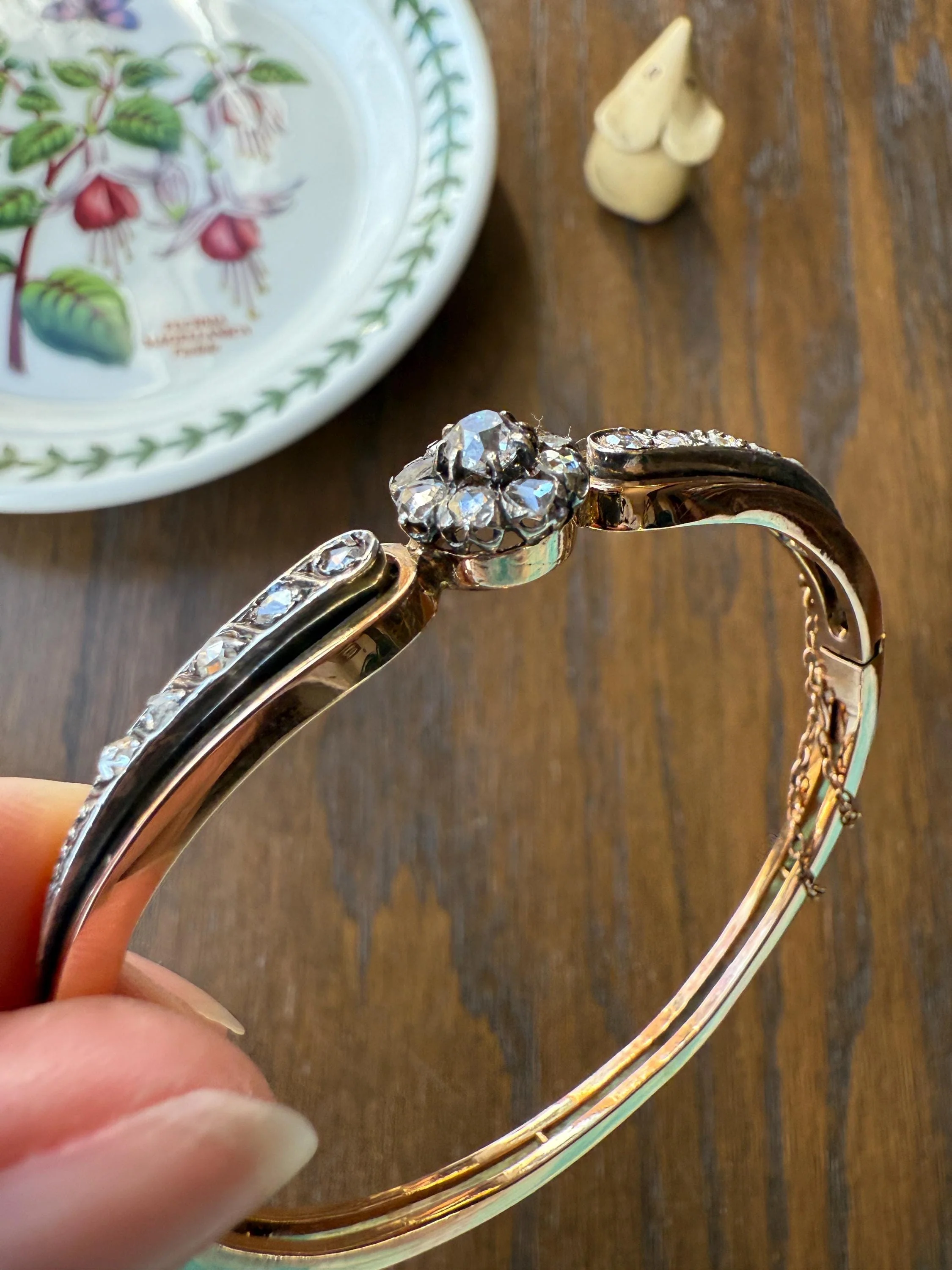 ANTIQUE 1.5Ctw Daisy CLUSTER Old Mine & Rose Cut DIAMONDS French Hinged Bangle Bracelet 18k Gold Silver Belle Epoque OmC Victorian Hallmark - Image 12