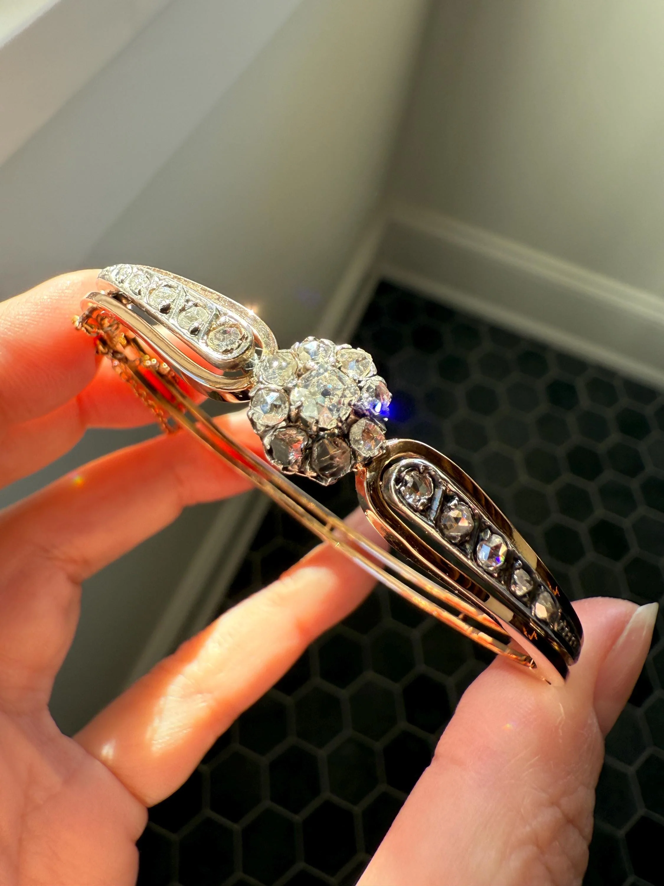 ANTIQUE 1.5Ctw Daisy CLUSTER Old Mine & Rose Cut DIAMONDS French Hinged Bangle Bracelet 18k Gold Silver Belle Epoque OmC Victorian Hallmark - Image 15