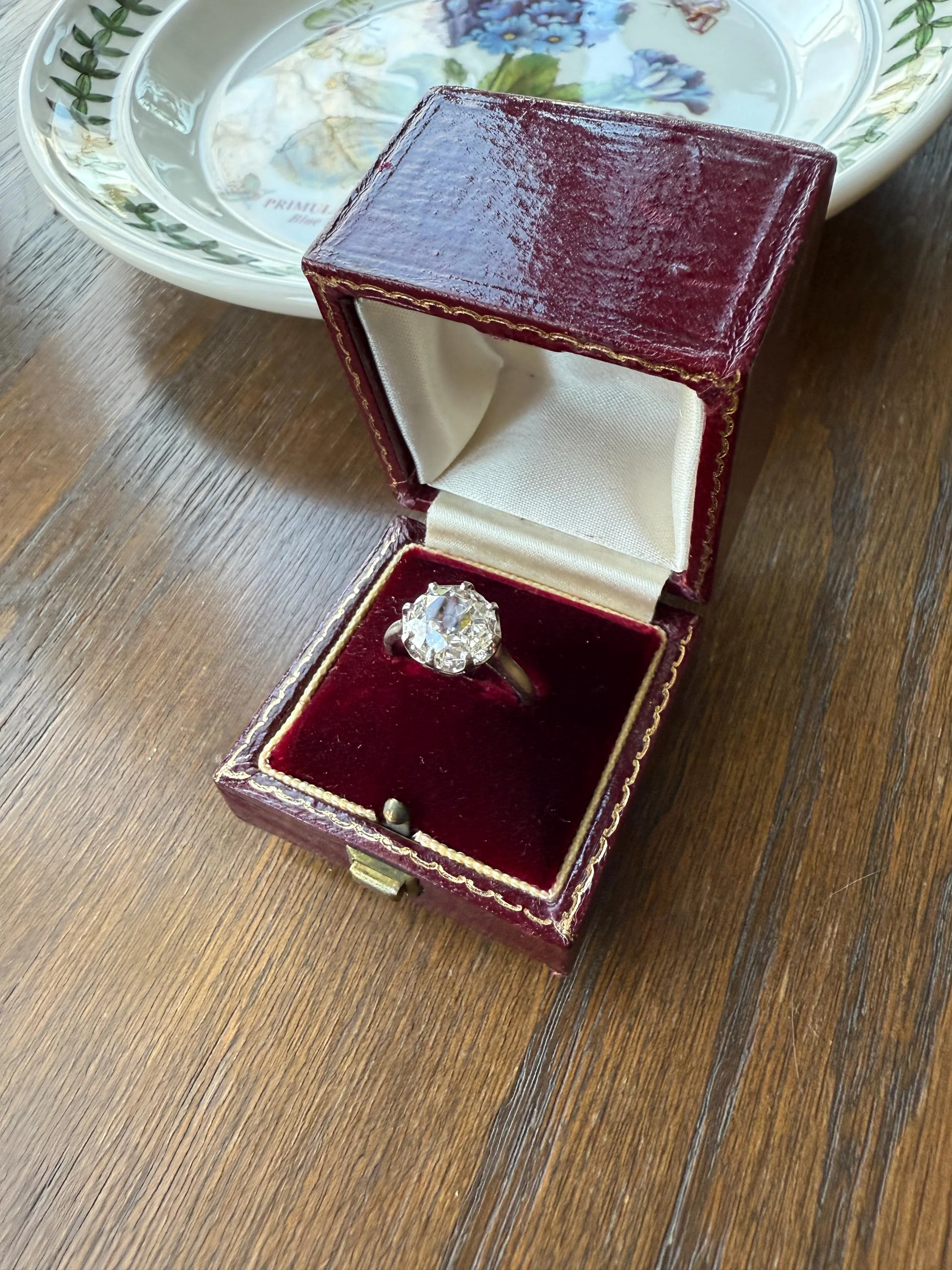 Antique 1.75 Carat Old Mine Cut DIAMOND East West OVAL Solitaire French Engagement Ring 18k White Gold Rainbow Stacker Love Gift Spready OMC - Image 14