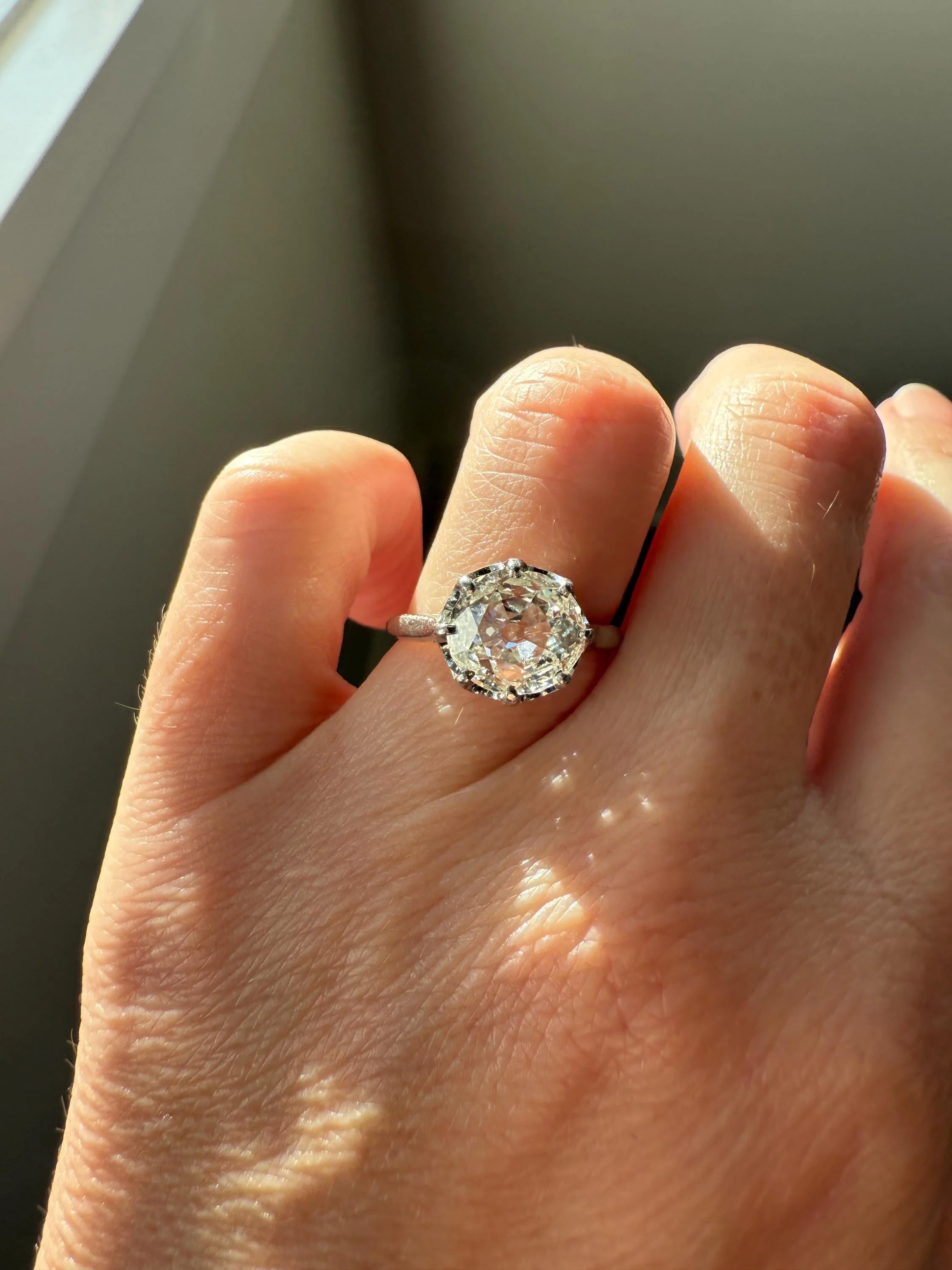 Antique 1.75 Carat Old Mine Cut DIAMOND East West OVAL Solitaire French Engagement Ring 18k White Gold Rainbow Stacker Love Gift Spready OMC - Image 8