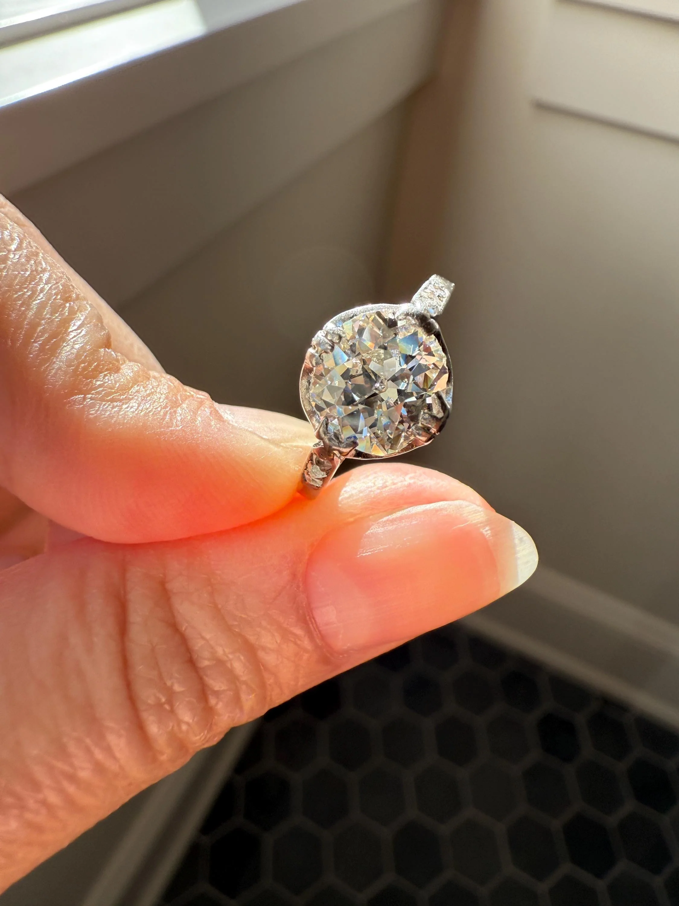 Antique 2 CARATS Tdw Old Mine Cut DIAMOND Solitaire French Engagement Ring with Rose Cut Accents Platinum Stacker Spready OMC - Image 10