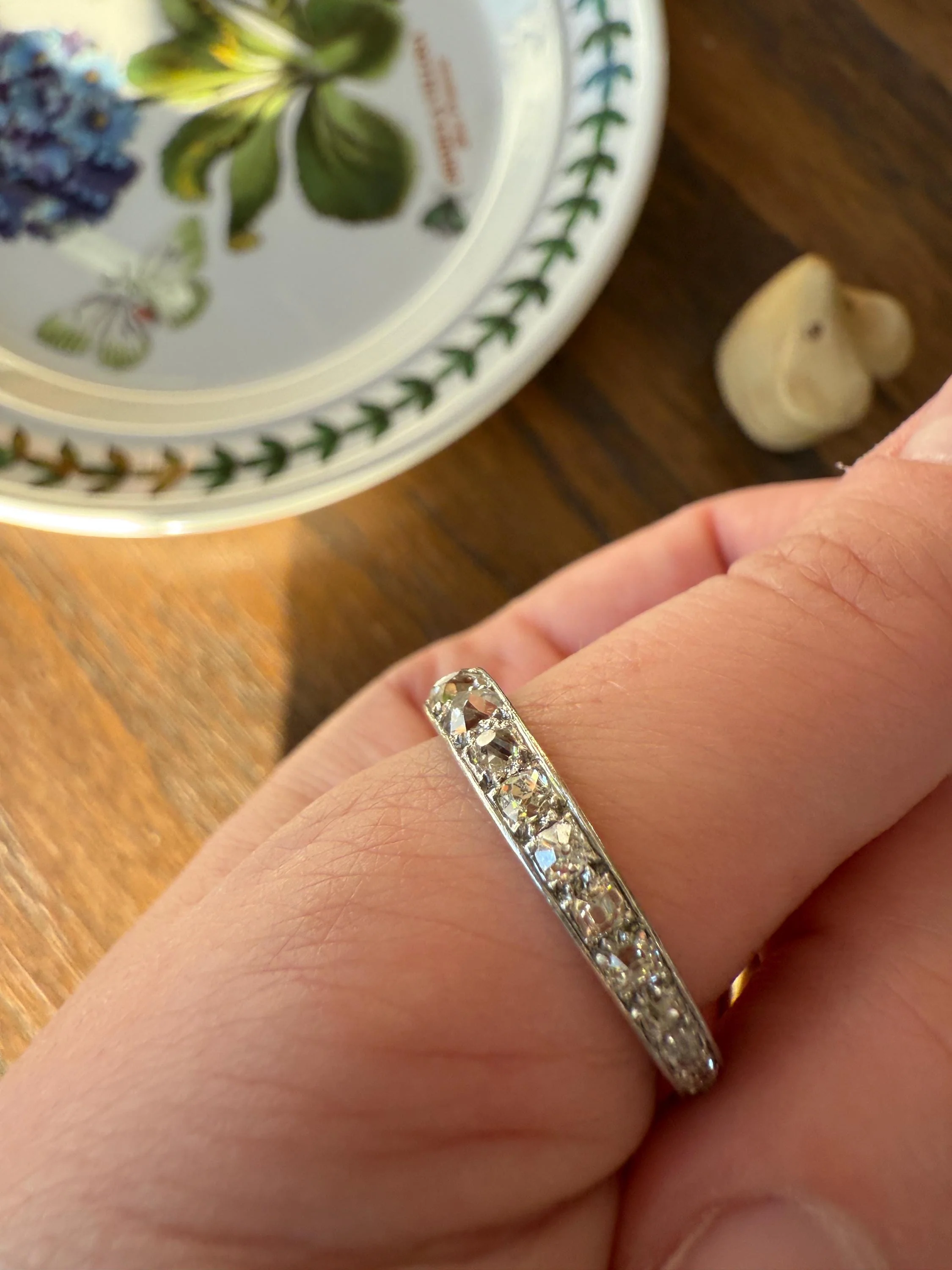 ANTIQUE 2.1 Carats Tapered 25 Old Mine Cut DIAMOND Full Eternity Band PLATINUM Ring Wedding Stacker Romantic Gift Edwardian Unisex Large Sz - Image 6