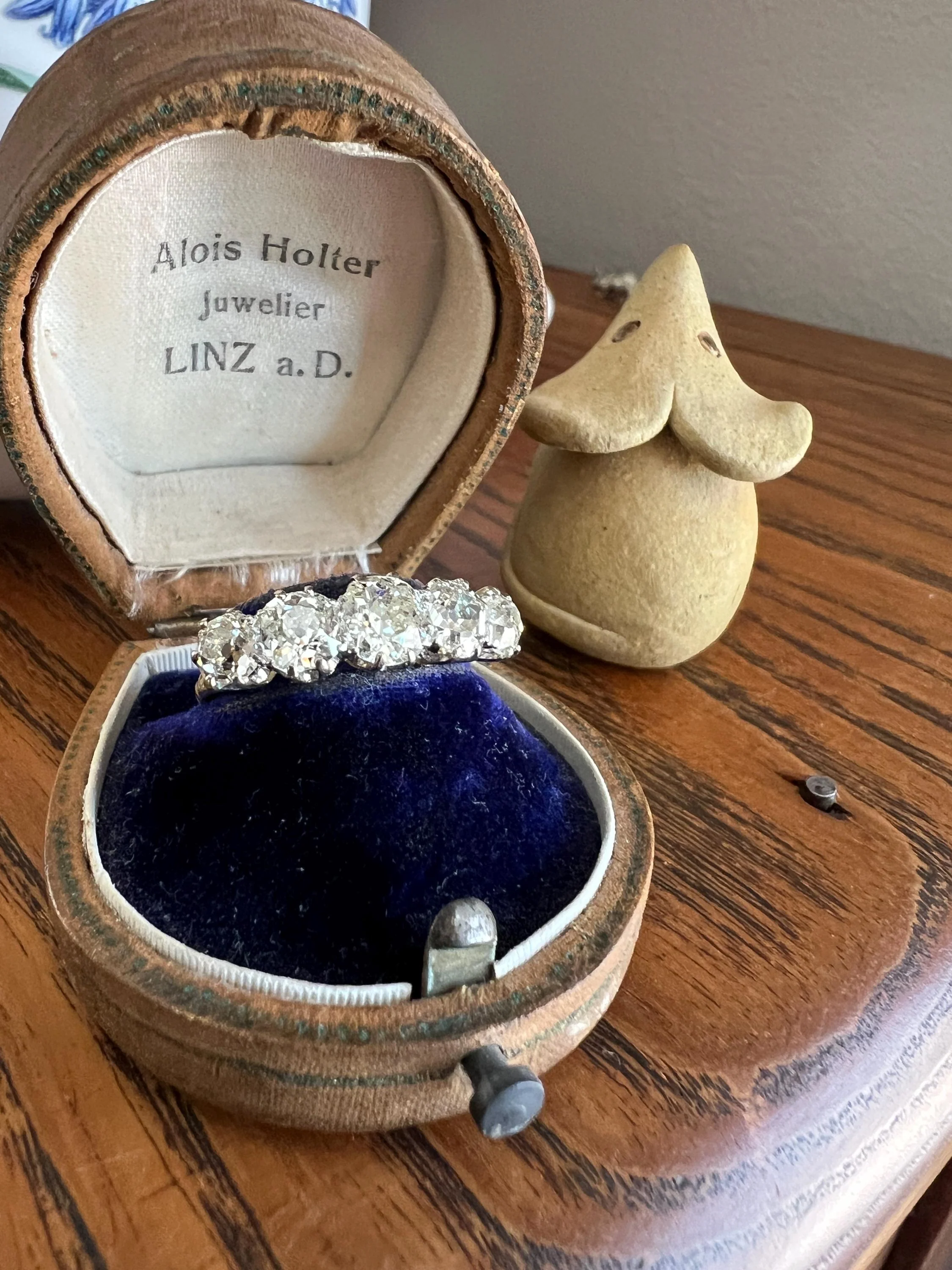 Antique 2.5 Carat Old Mine Cut DIAMOND 18k Gold Five Stone Ring Tall Band Romantic Gift Splayed Stacker - Image 11