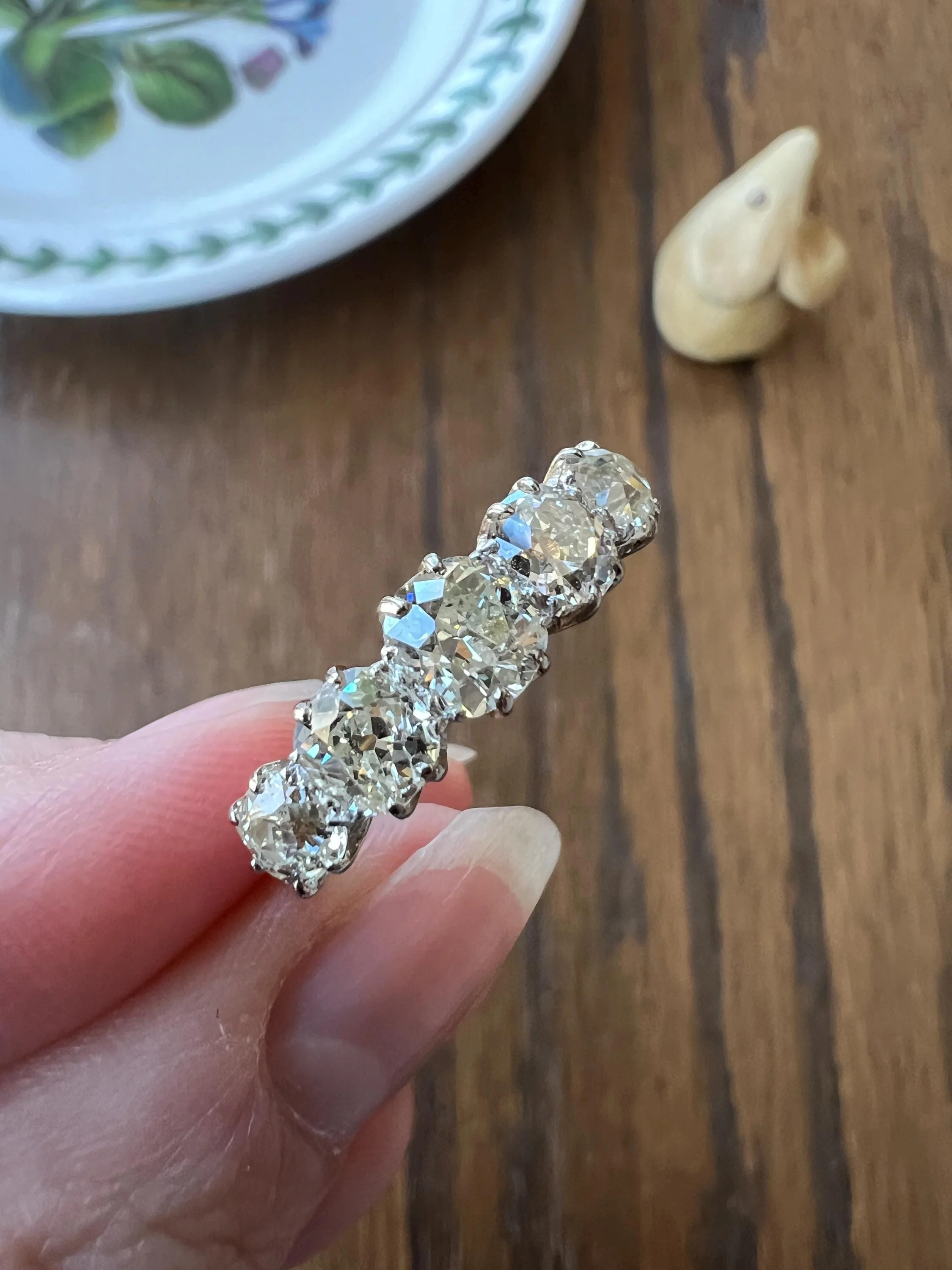 Antique 2.5 Carat Old Mine Cut DIAMOND 18k Gold Five Stone Ring Tall Band Romantic Gift Splayed Stacker - Image 5