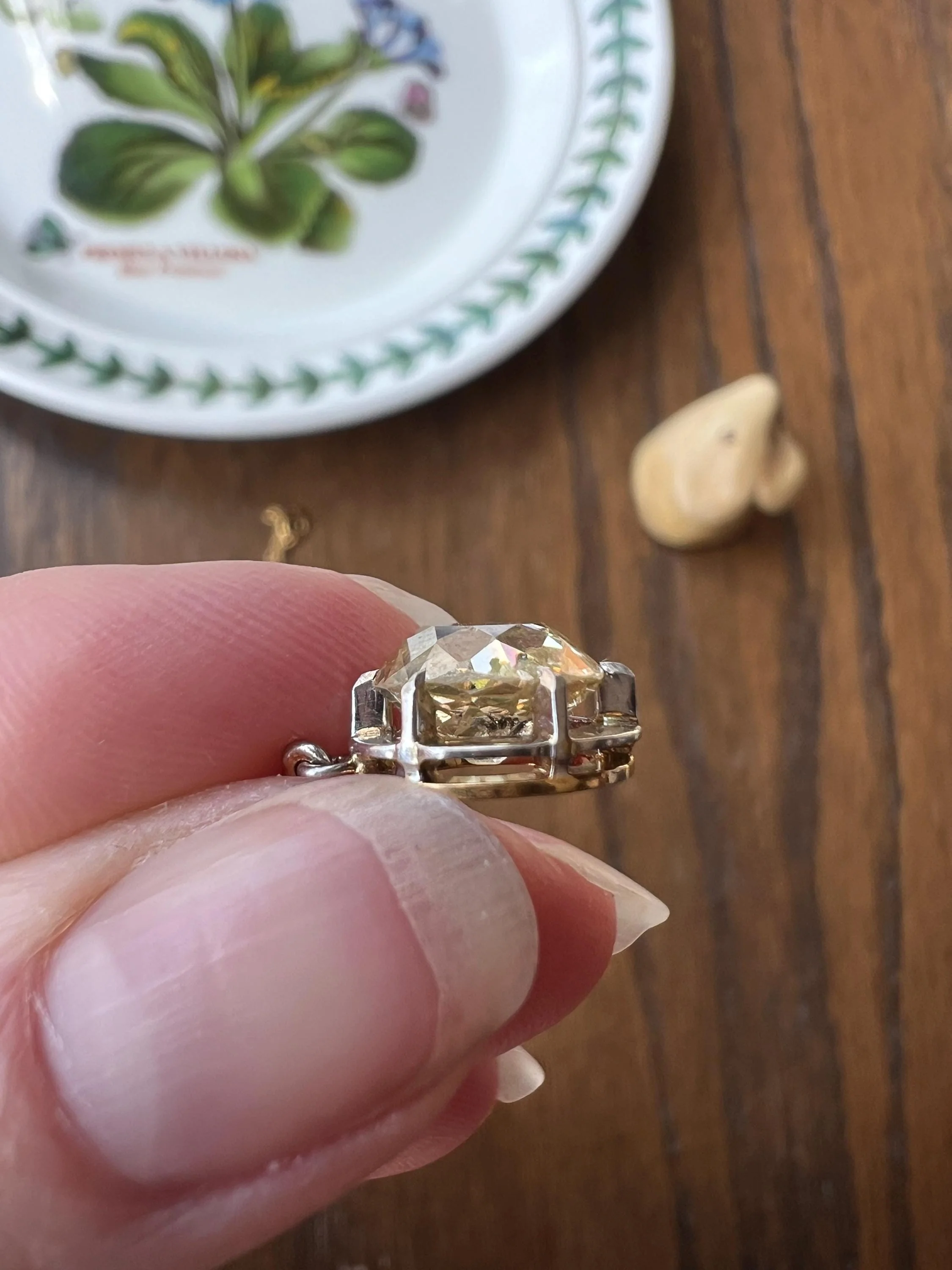 Antique 2.5 Carat Yellow Old Mine Cut DIAMOND Solitaire Pendant Rose Cut Accents on 18k Gold Chain French Necklace - Image 10
