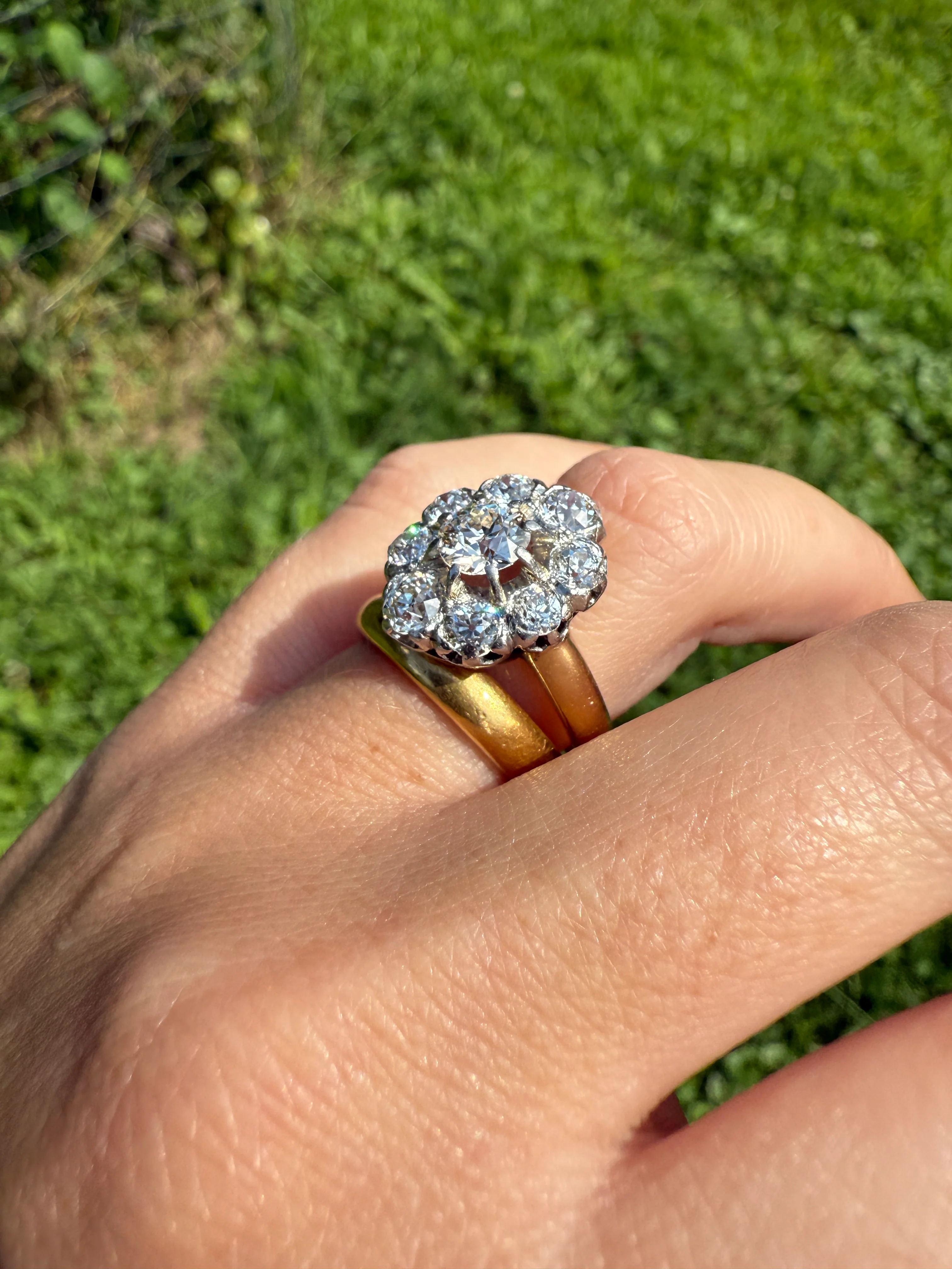 ANTIQUE 2.6 Carat 9 Old Mine Cut DIAMOND Daisy Cluster Ring 18k Gold & PLATINUM Belle Epoque Romantic Gift OmC Victorian Oval - Image 19