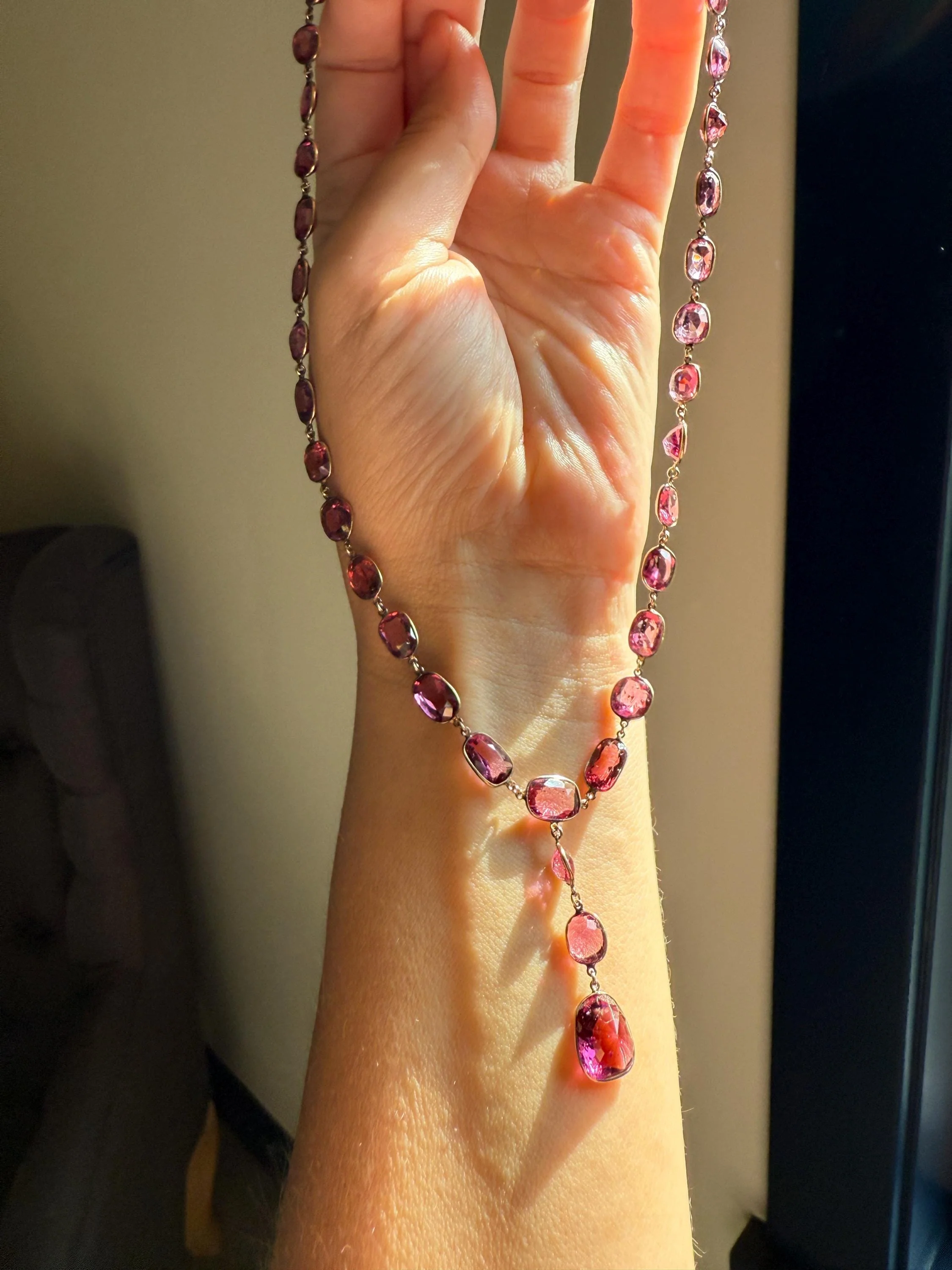 Antique 36 GARNET Riviera Station Chain 10k GOLD Berry Purple Pink Chunky Lariat Y Necklace Collar - Image 7