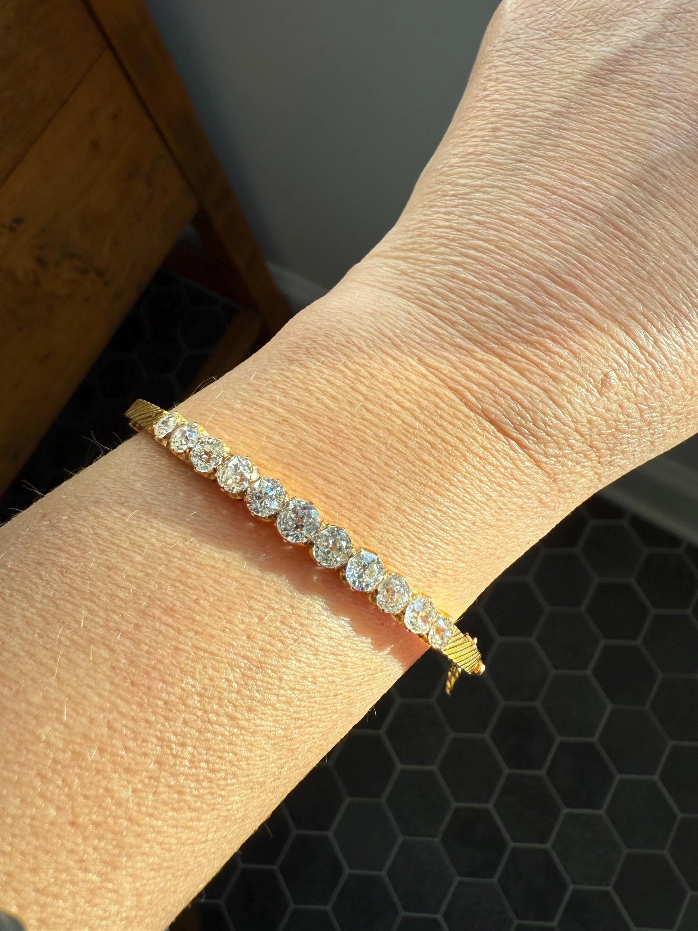 Antique 4 CARAT Old Mine Cut DIAMOND Hinged Bangle 11 Stone Line Bracelet 18k Gold Victorian 4Ctw OMC Stacker - Image 14