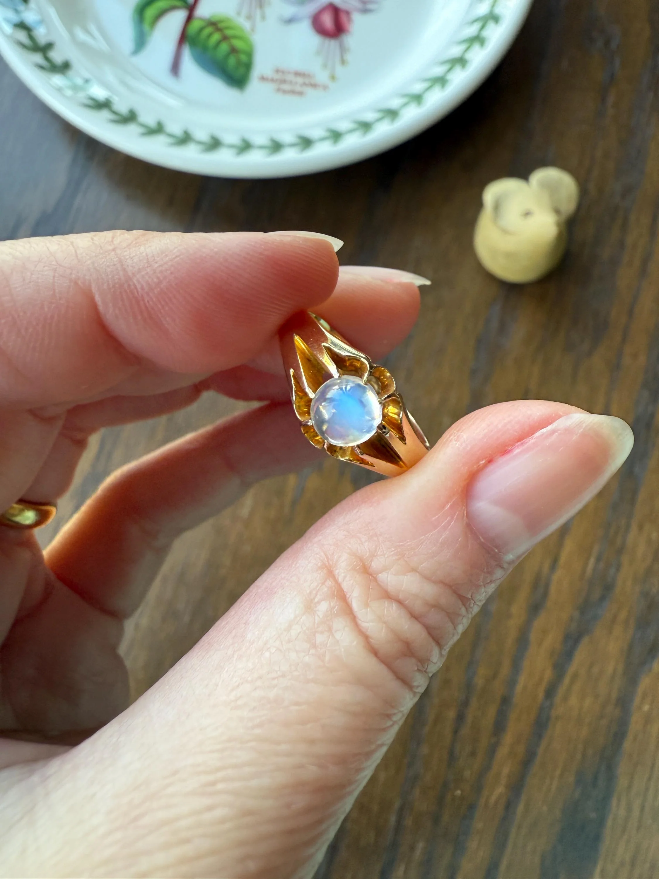 Antique Blue MOONSTONE c1900 Glowing Orb Belcher Buttercup Ring 9k Gold Buttery Band Stacker Victorian Unisex - Image 2