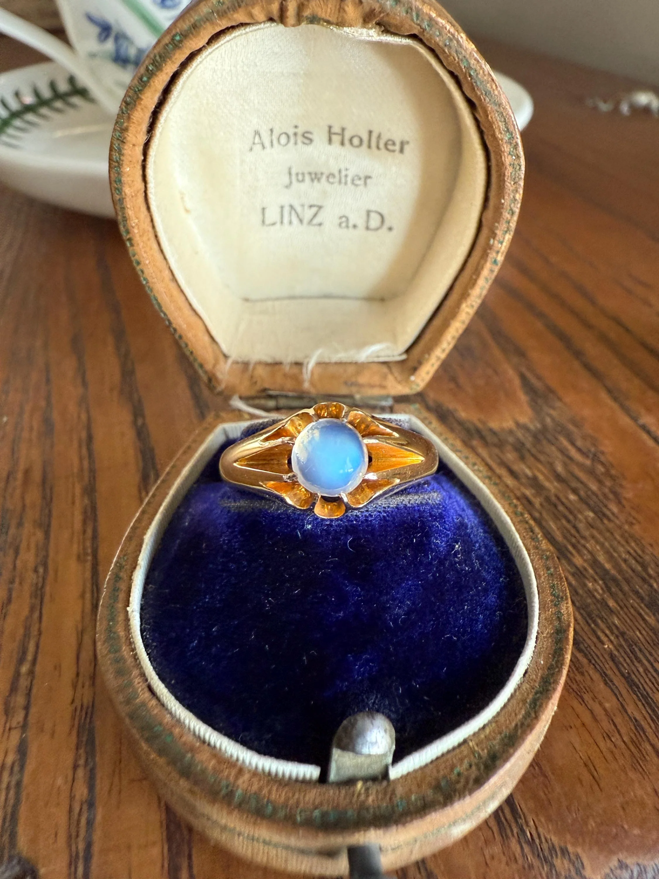 Antique Blue MOONSTONE c1900 Glowing Orb Belcher Buttercup Ring 9k Gold Buttery Band Stacker Victorian Unisex - Image 7