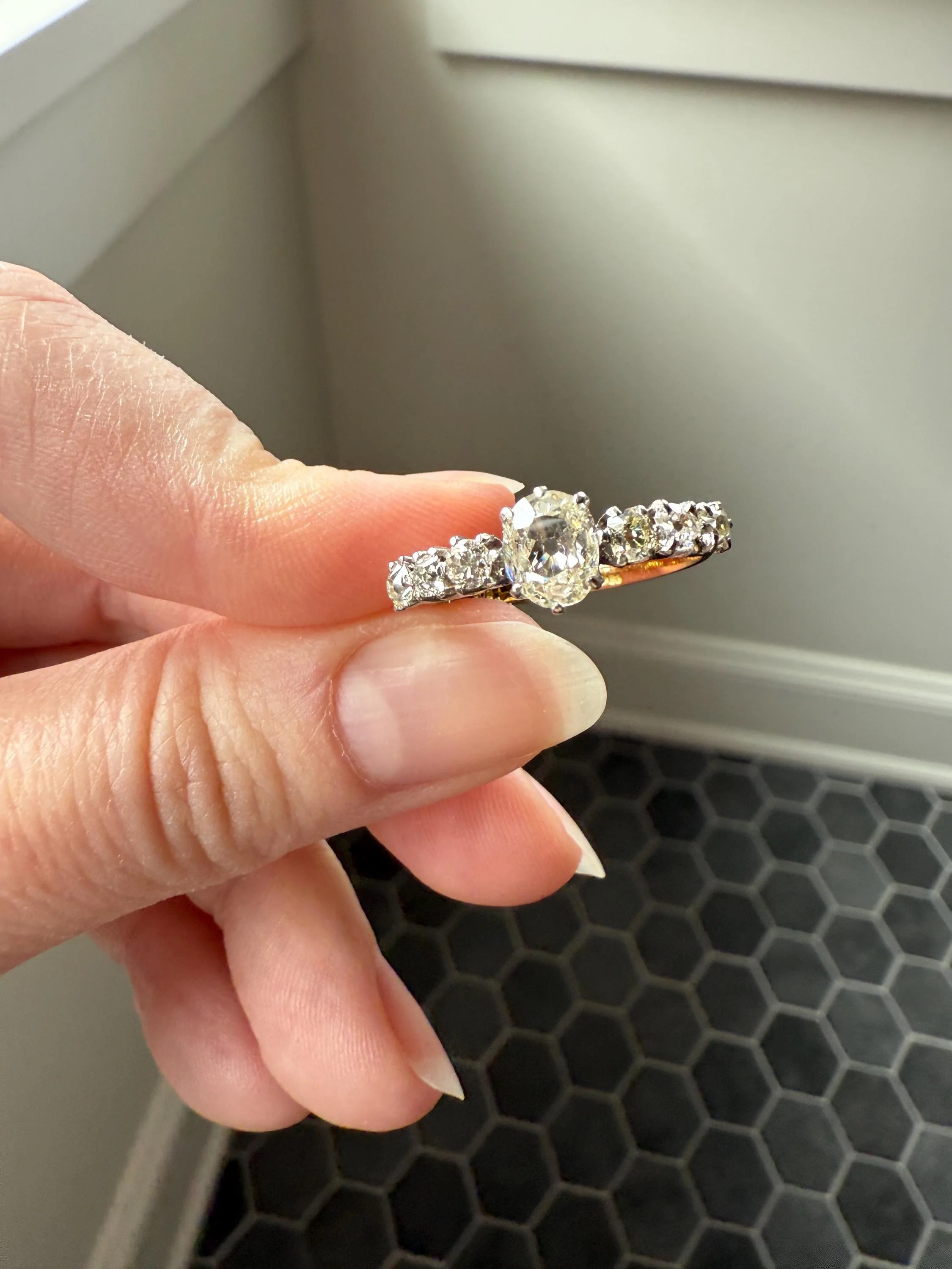Antique Edwardian Art Deco 1.3 Carat Seven Stone Old Mine Cut Diamond Band Eye Clean Oval Center 18k Gold Platinum Prongs Tall Stacker - Image 11