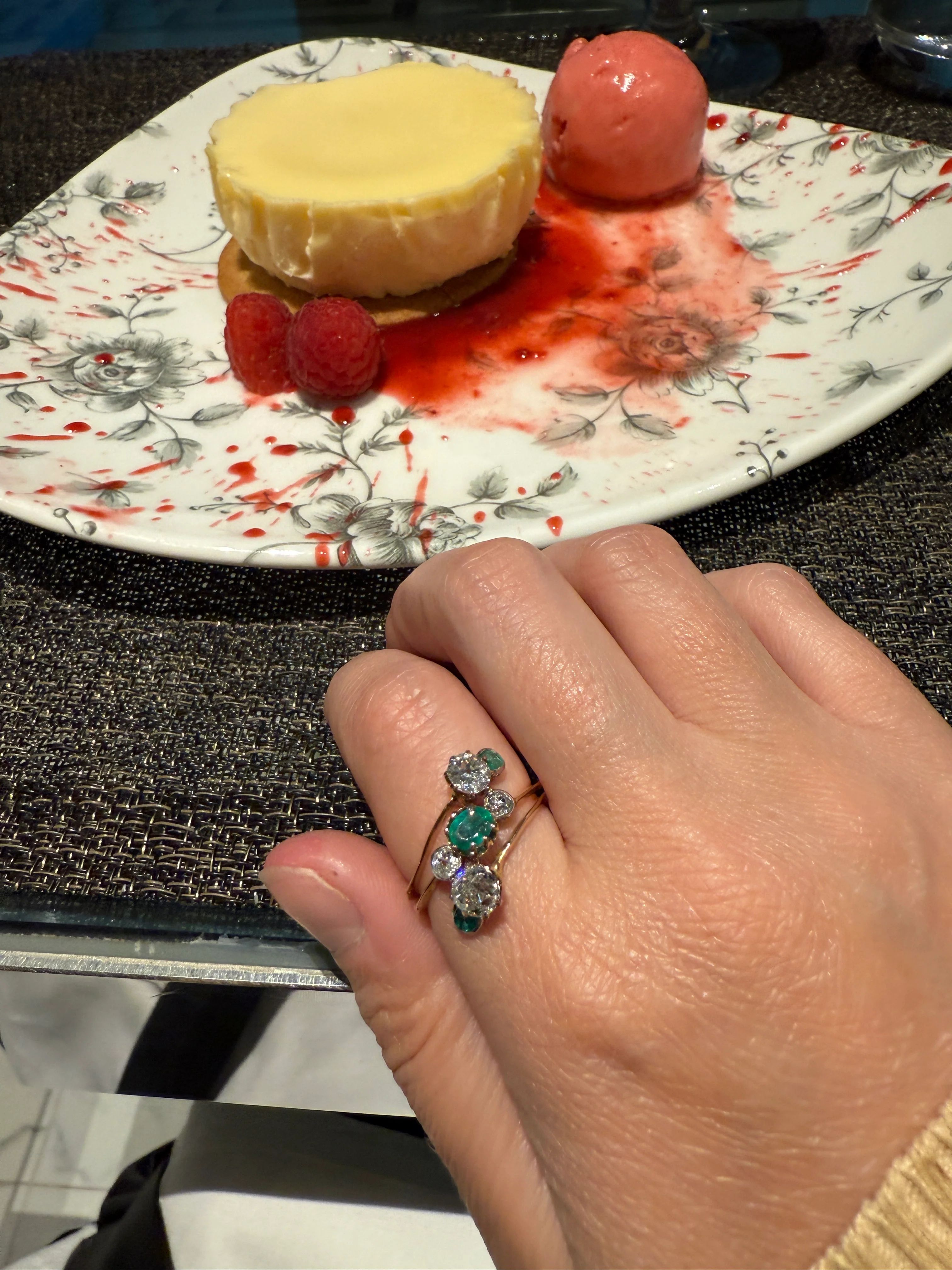Antique EMERALD 1.4 Carat Old Mine Cut DIAMOND Angled Cluster Ring Chunky Victorian 18k Gold Two Levels Double Bands Green - Image 19