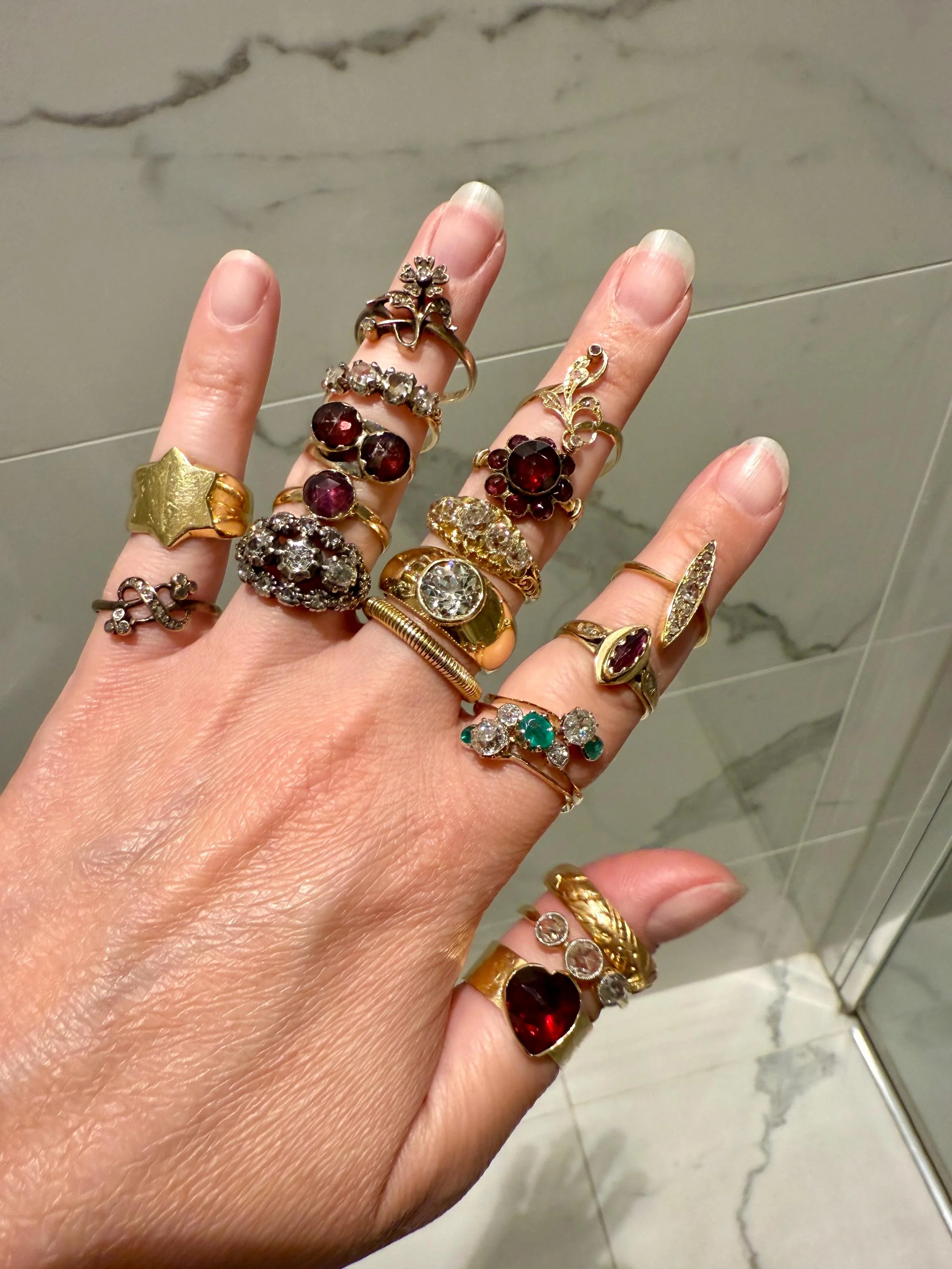 Antique EMERALD 1.4 Carat Old Mine Cut DIAMOND Angled Cluster Ring Chunky Victorian 18k Gold Two Levels Double Bands Green - Image 8