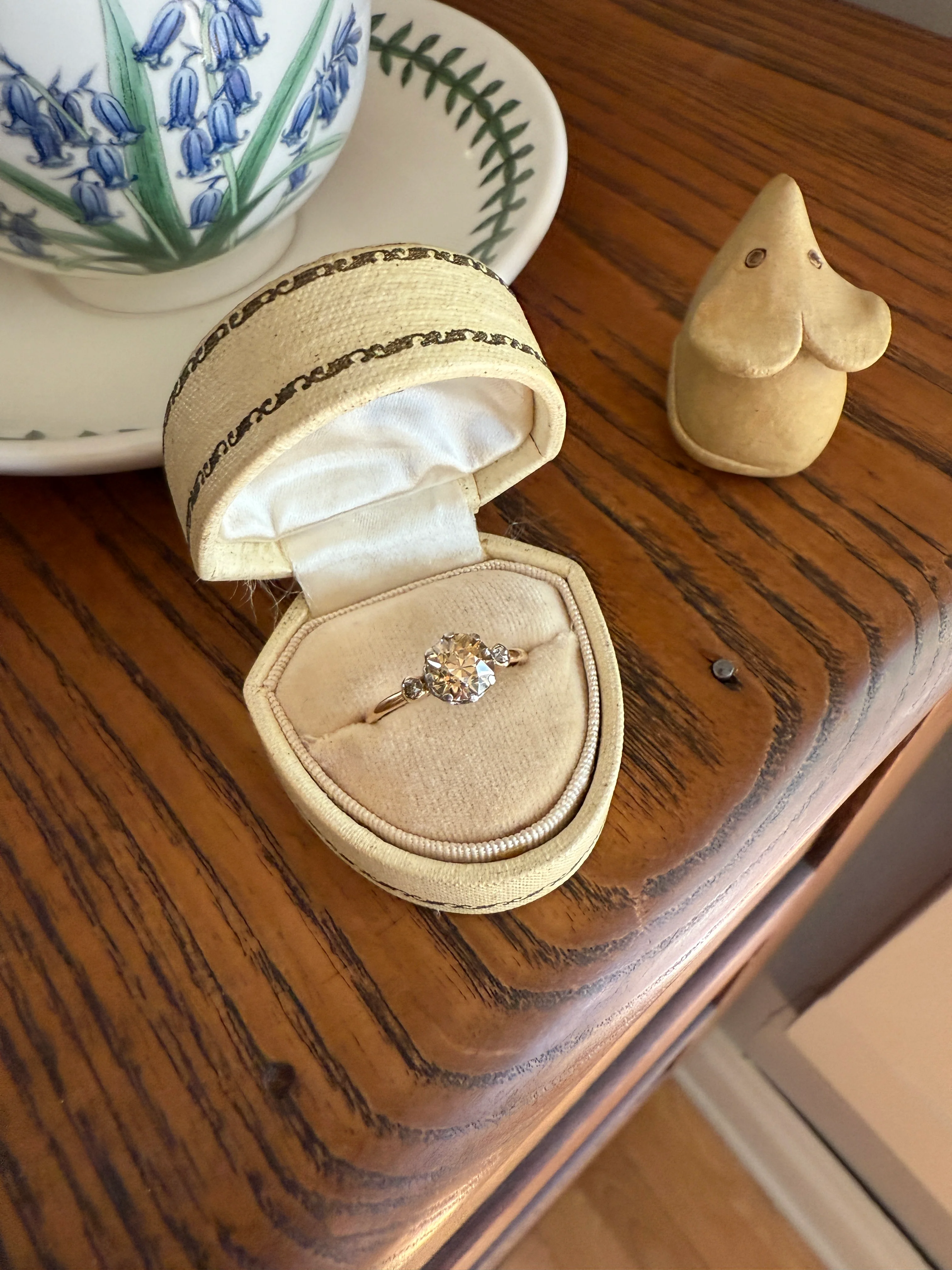 Antique Eye Clean Color Change 1.5 Carat Antique Fancy Champagne Green Yellow Old Mine Cut DIAMOND Solitaire Ring Three Stone 18k Gold - Image 24