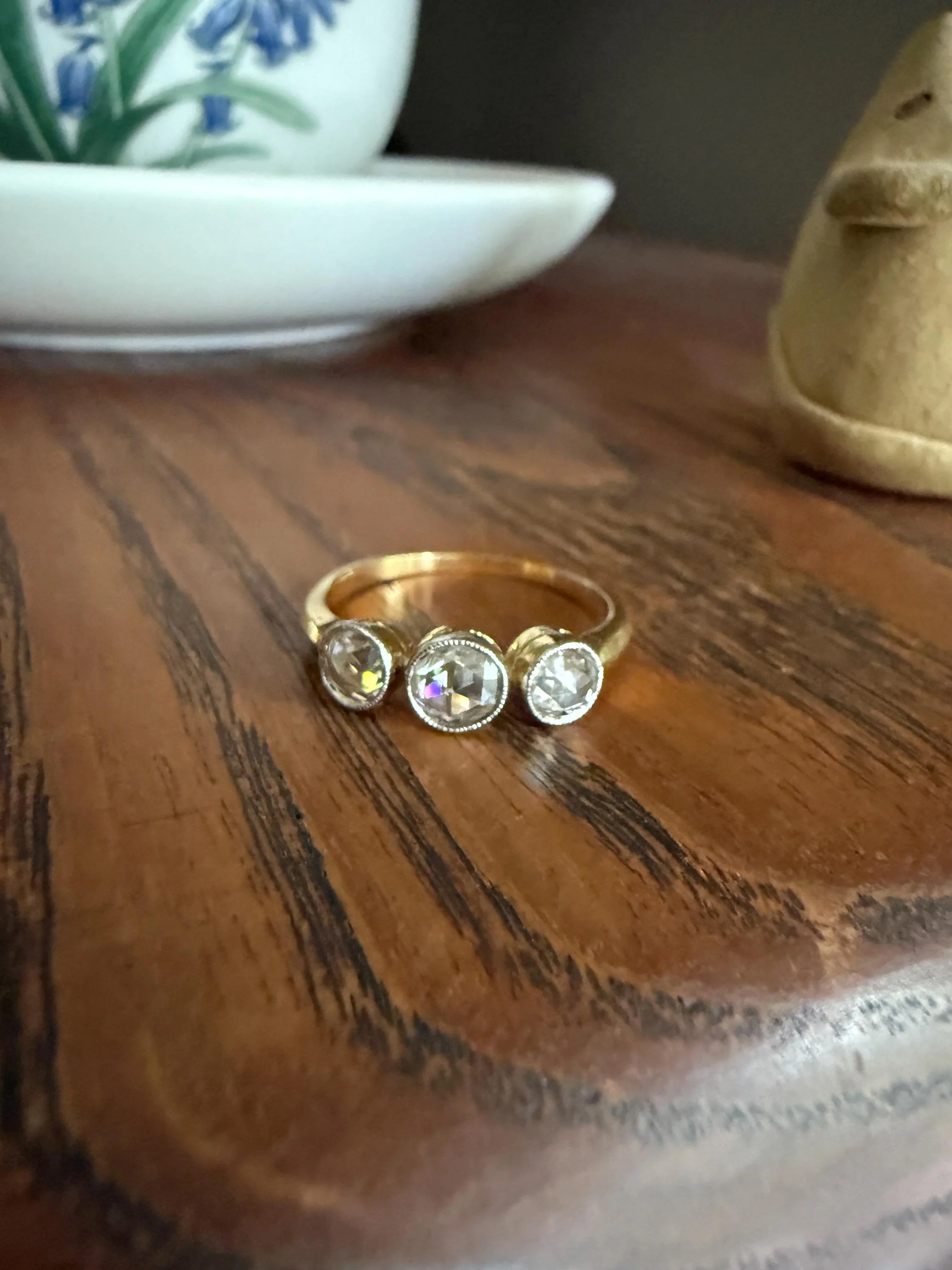 Antique Eye Clean Rose Cut DIAMOND Three Stone Ring Stackable Band Open Back 18k Gold Bezel Set - Image 11