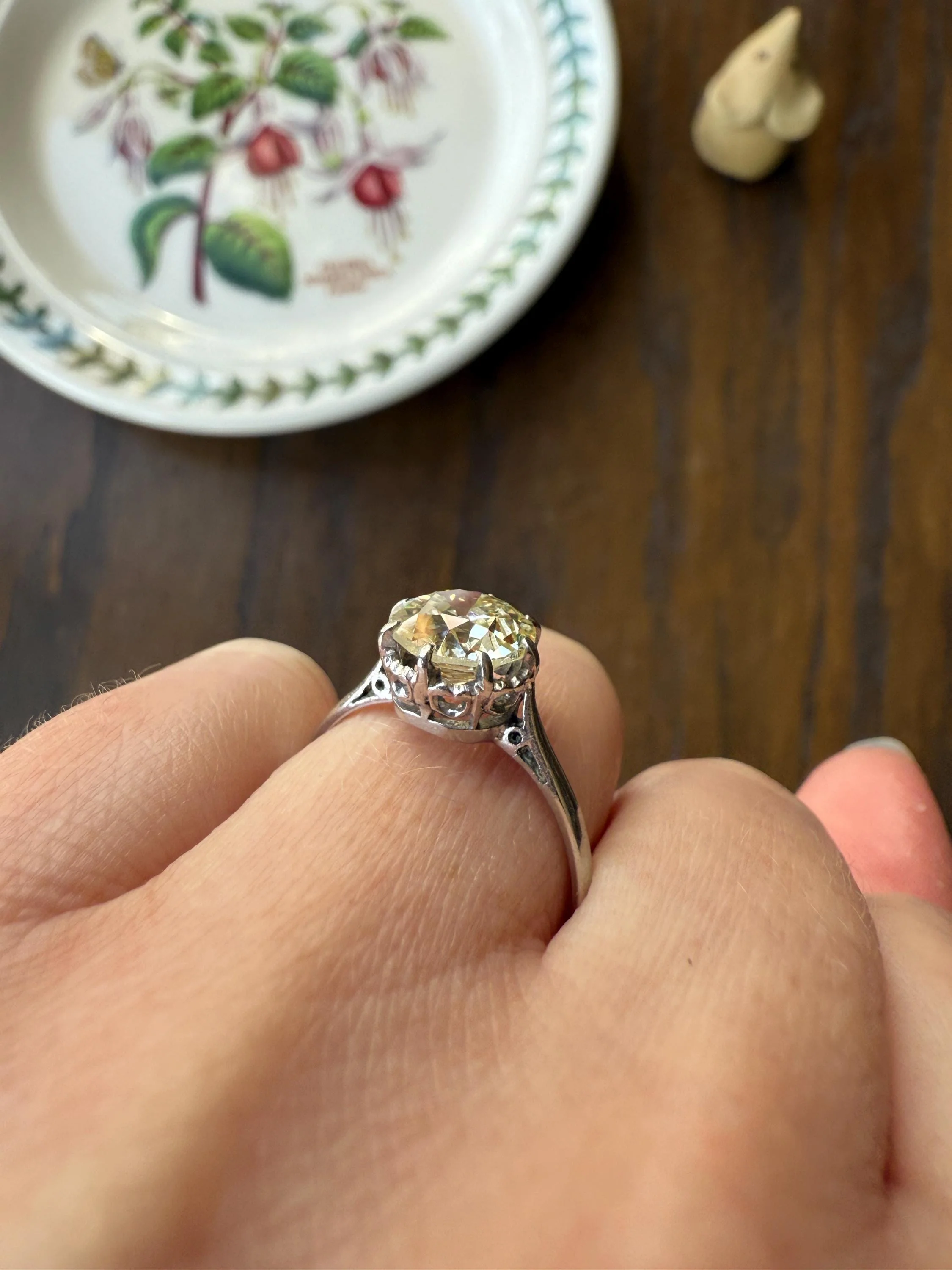 Antique Eye Clean Two Carat Warm Pale Yellow Natural Old European Cut DiAMOND Solitaire Ring Platinum Engagement All Original Edwardian Setting 2Ctw - Image 3