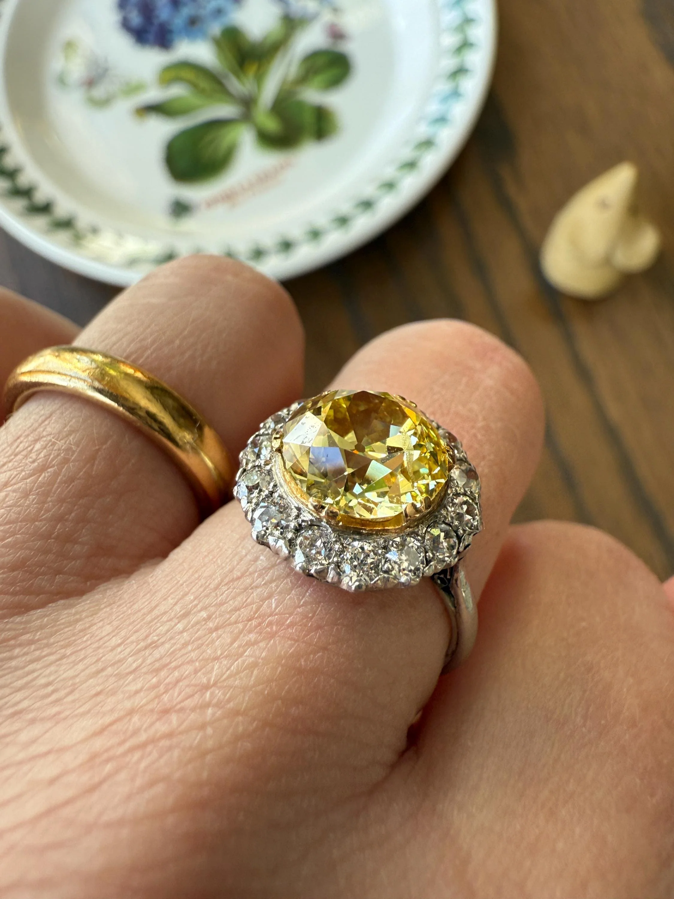 ANTIQUE Fancy Canary Yellow 2.9 Carat Old Mine Cut Diamond Colorless OMC Halo 3.65Ctw Cluster Ring Edwardian Platinum - Image 14