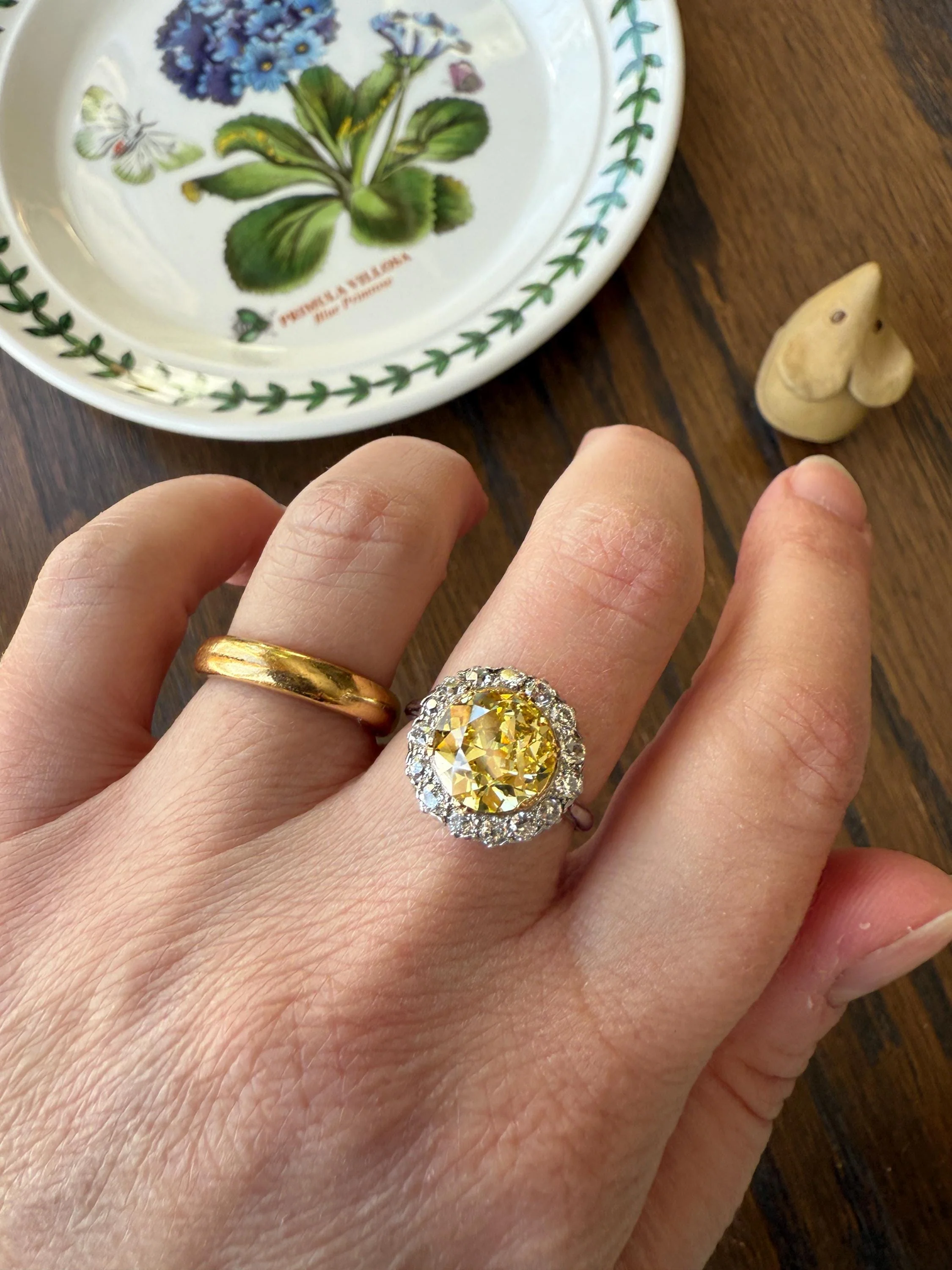 ANTIQUE Fancy Canary Yellow 2.9 Carat Old Mine Cut Diamond Colorless OMC Halo 3.65Ctw Cluster Ring Edwardian Platinum - Image 2