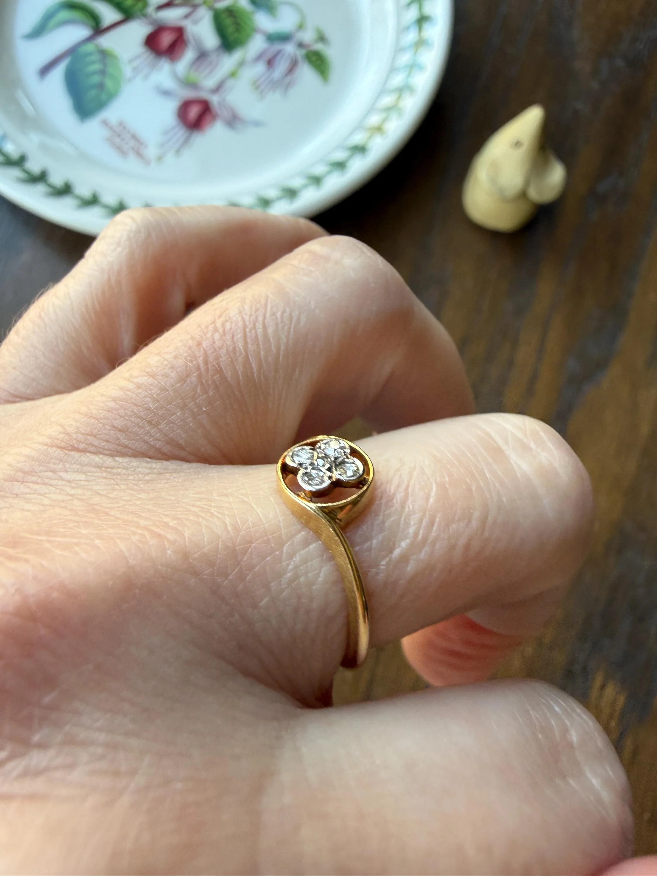 Antique Floral Old Cut Diamond Circular Bypass Halo Ring 18k Gold Minimalist Stacker Band - Image 4