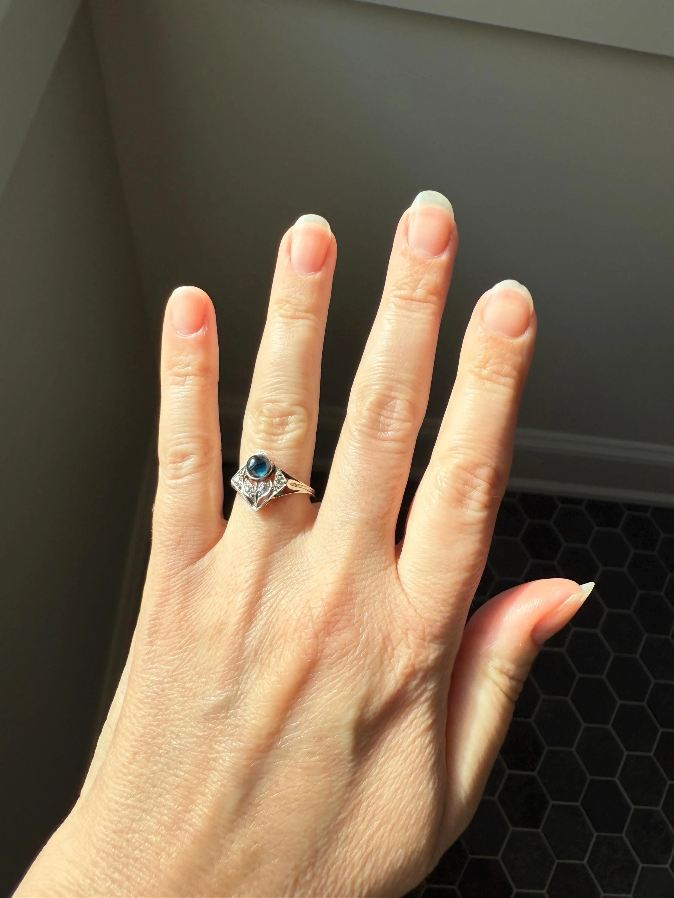 Antique FLOWER Glowing Blue Natural Sapphire Old Mine Cut Diamond Panel Ring Art Deco Geometric 18k White Gold - Image 11