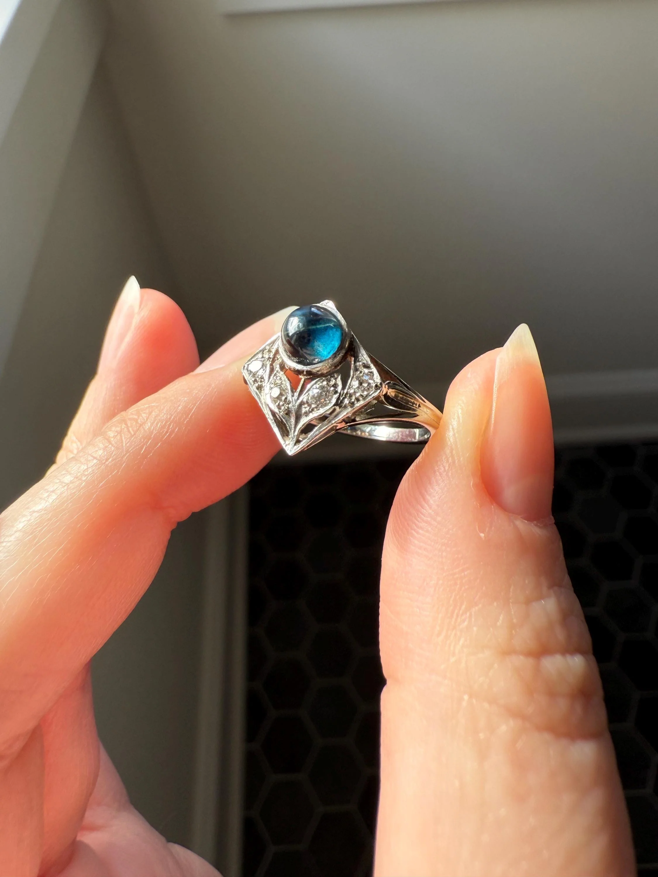 Antique FLOWER Glowing Blue Natural Sapphire Old Mine Cut Diamond Panel Ring Art Deco Geometric 18k White Gold - Image 14