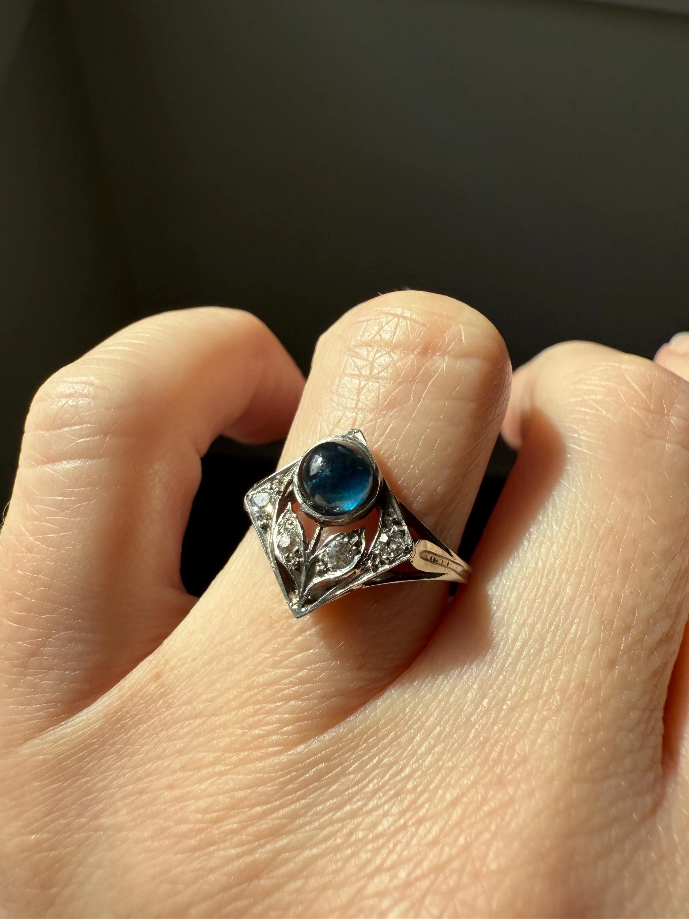 Antique FLOWER Glowing Blue Natural Sapphire Old Mine Cut Diamond Panel Ring Art Deco Geometric 18k White Gold - Image 8