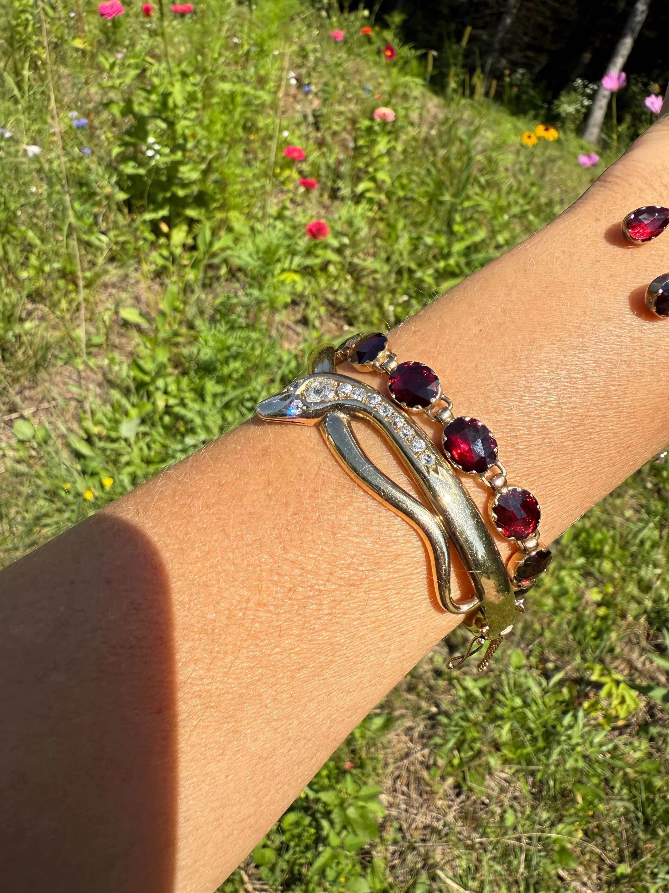 Antique French Perpignan GARNET Oval Riviere Eternity Tennis Bracelet 18k Gold Bezel Set Rose Cut Closed Back Almandine Glowing Raspberry - Image 7