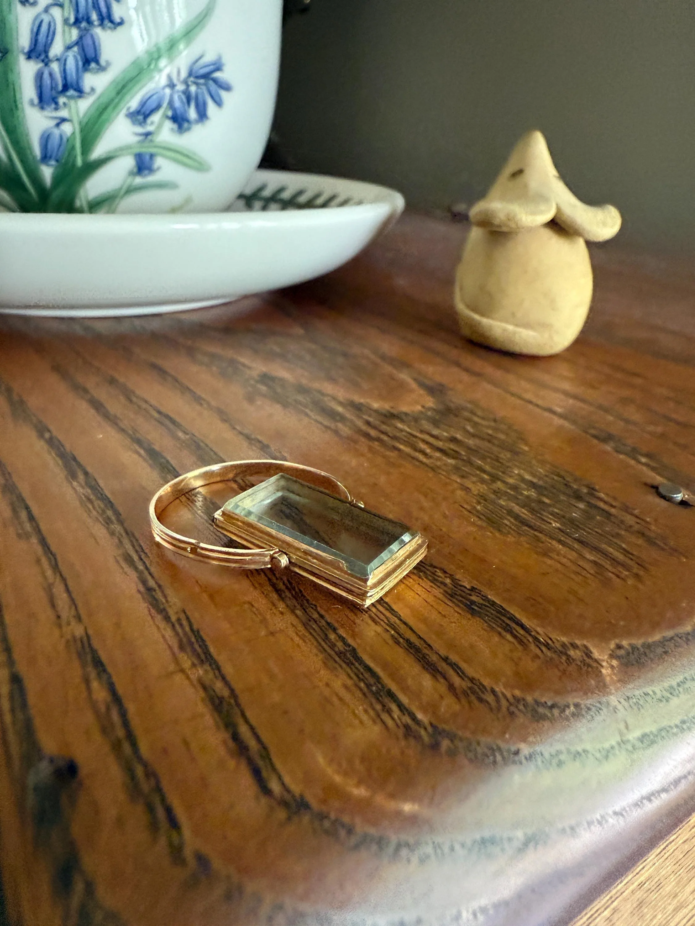 Antique GEORGIAN Era Locket Reversible Panel Swivel Ring 18k Gold Beveled Frame French OPENS Hinged Compartment - Image 3