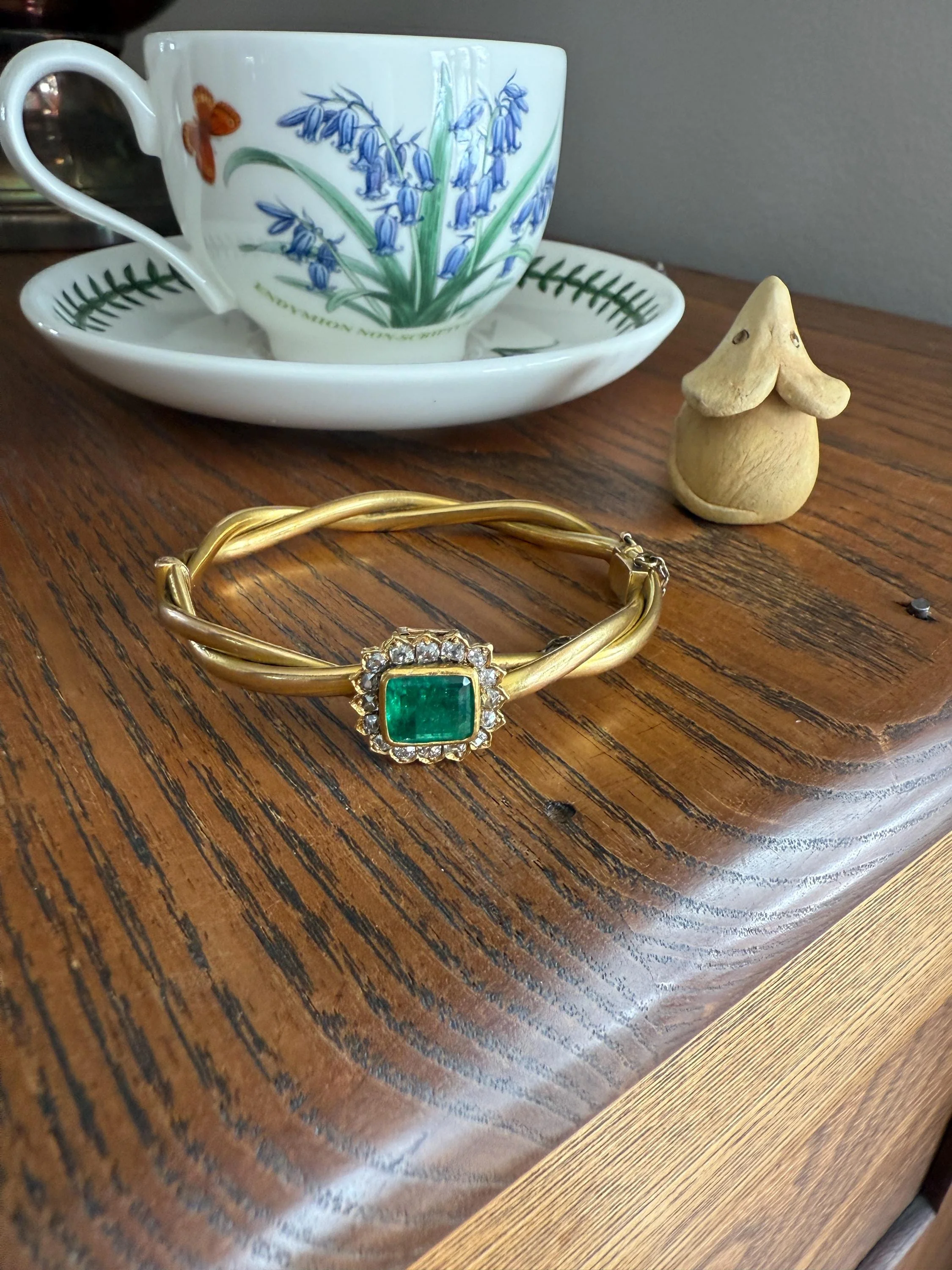 Antique Green Natural EMERALD Old Mine Cut Diamond Halo Hinged Bangle Bracelet 14k Solid Gold Rosy & YG Glowing Victorian Edwardian Twist - Image 13